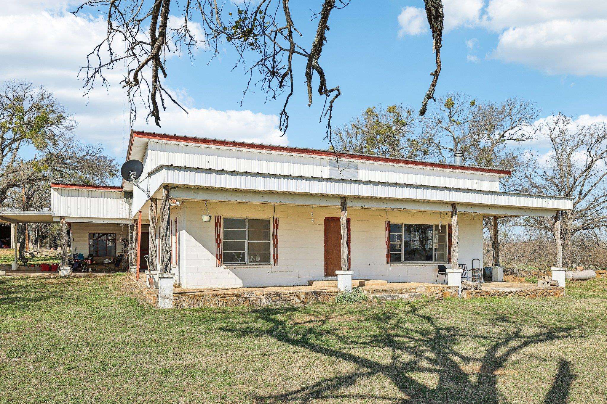 131 Blue Bird Lane Property Photo