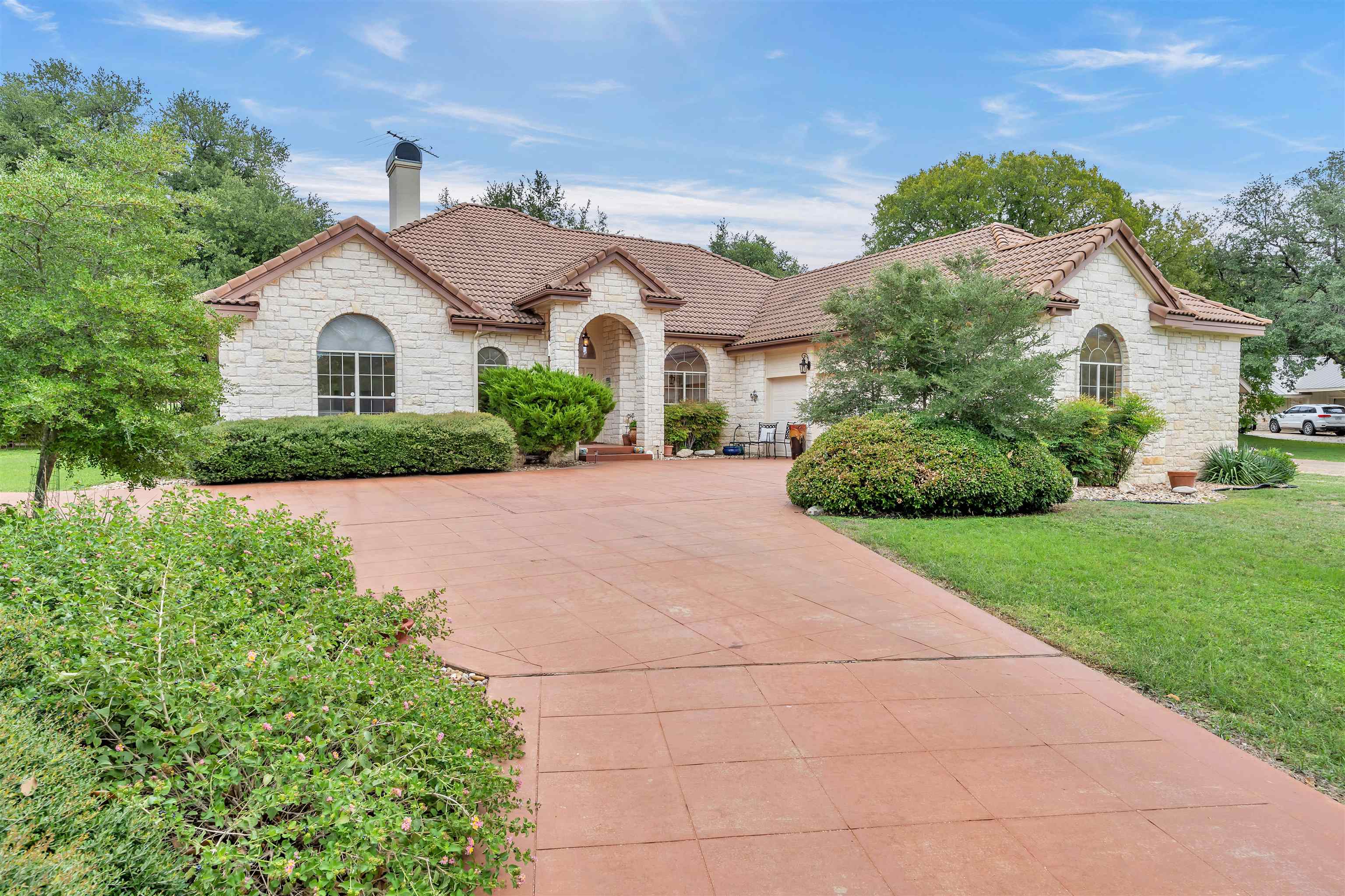 201 Lasso Property Photo