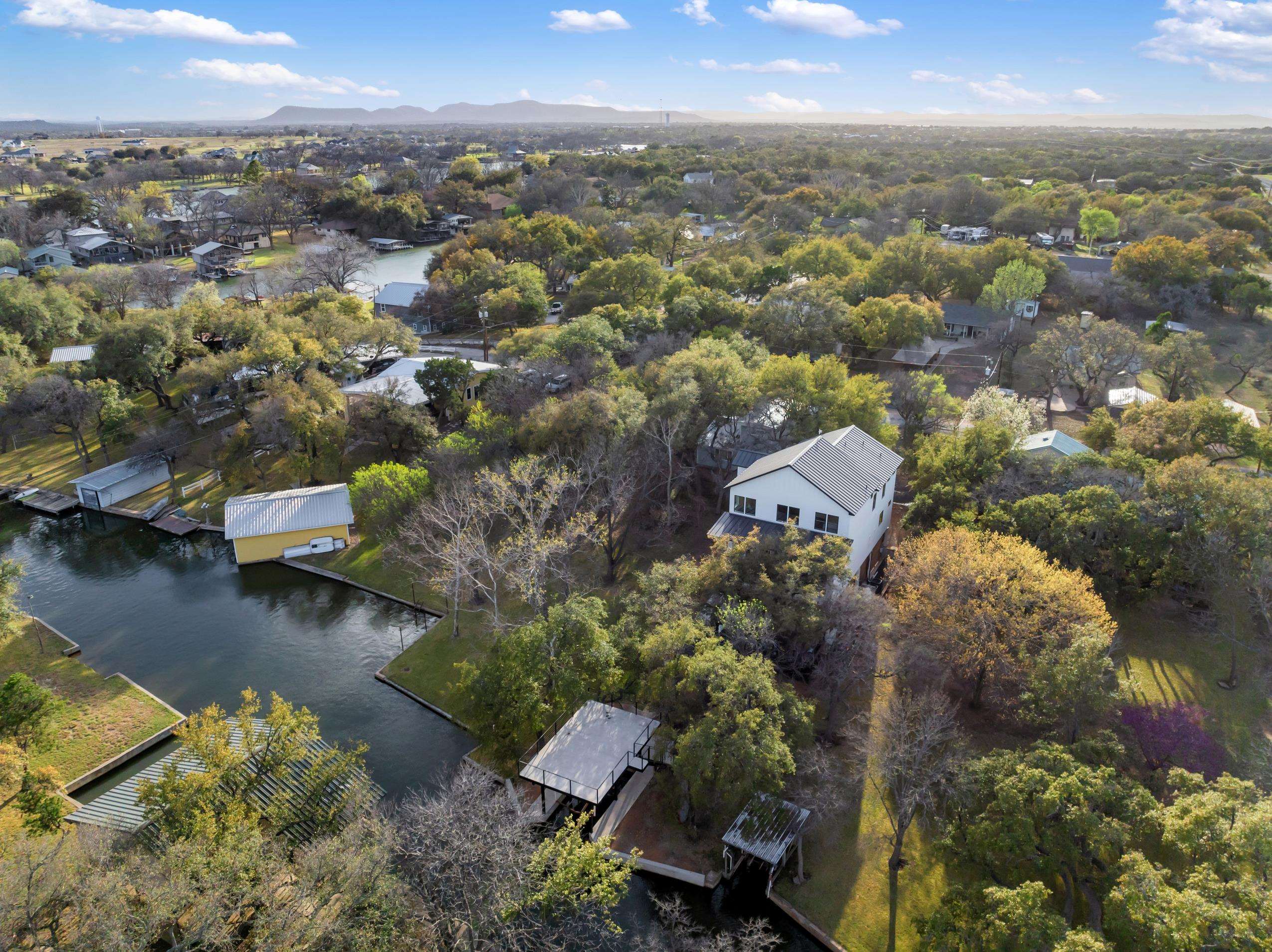 321 Legion Loop Property Photo