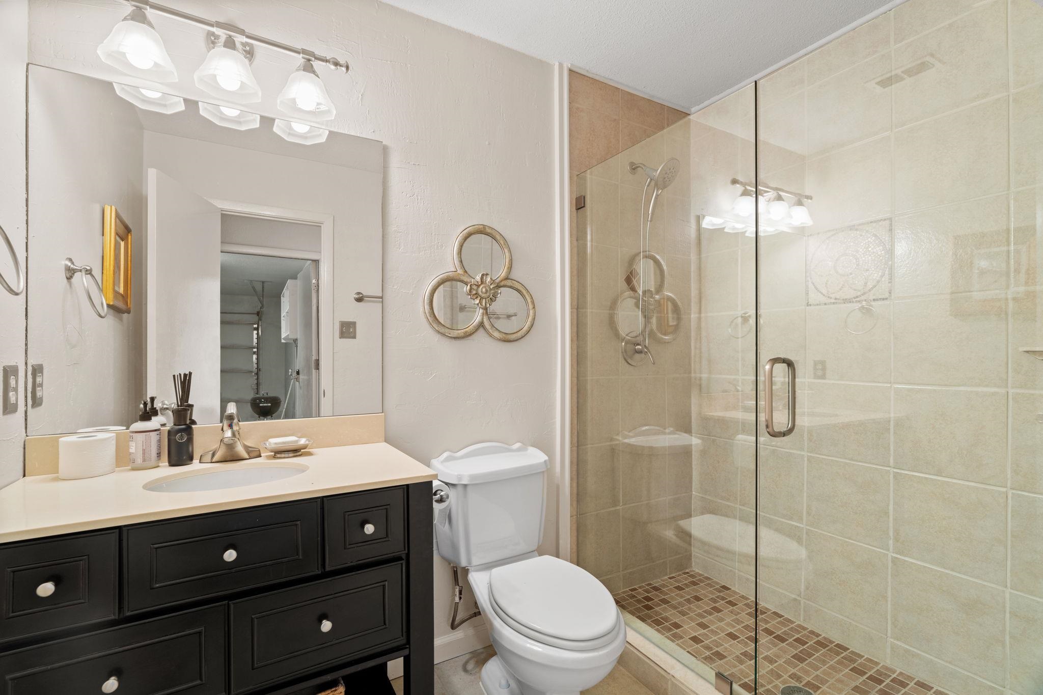 412 Horseshoe Bay North Boulevard Property Photo 10