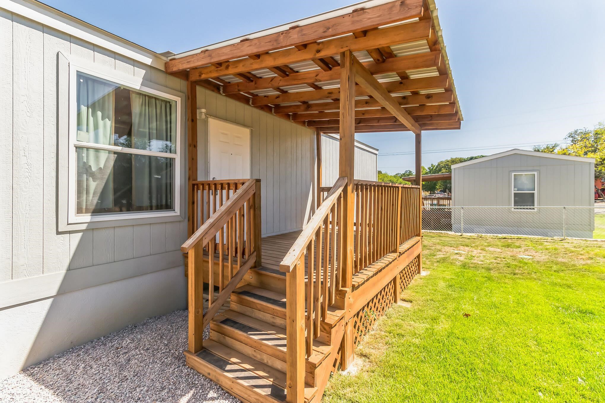 105 E Briar Drive Property Photo