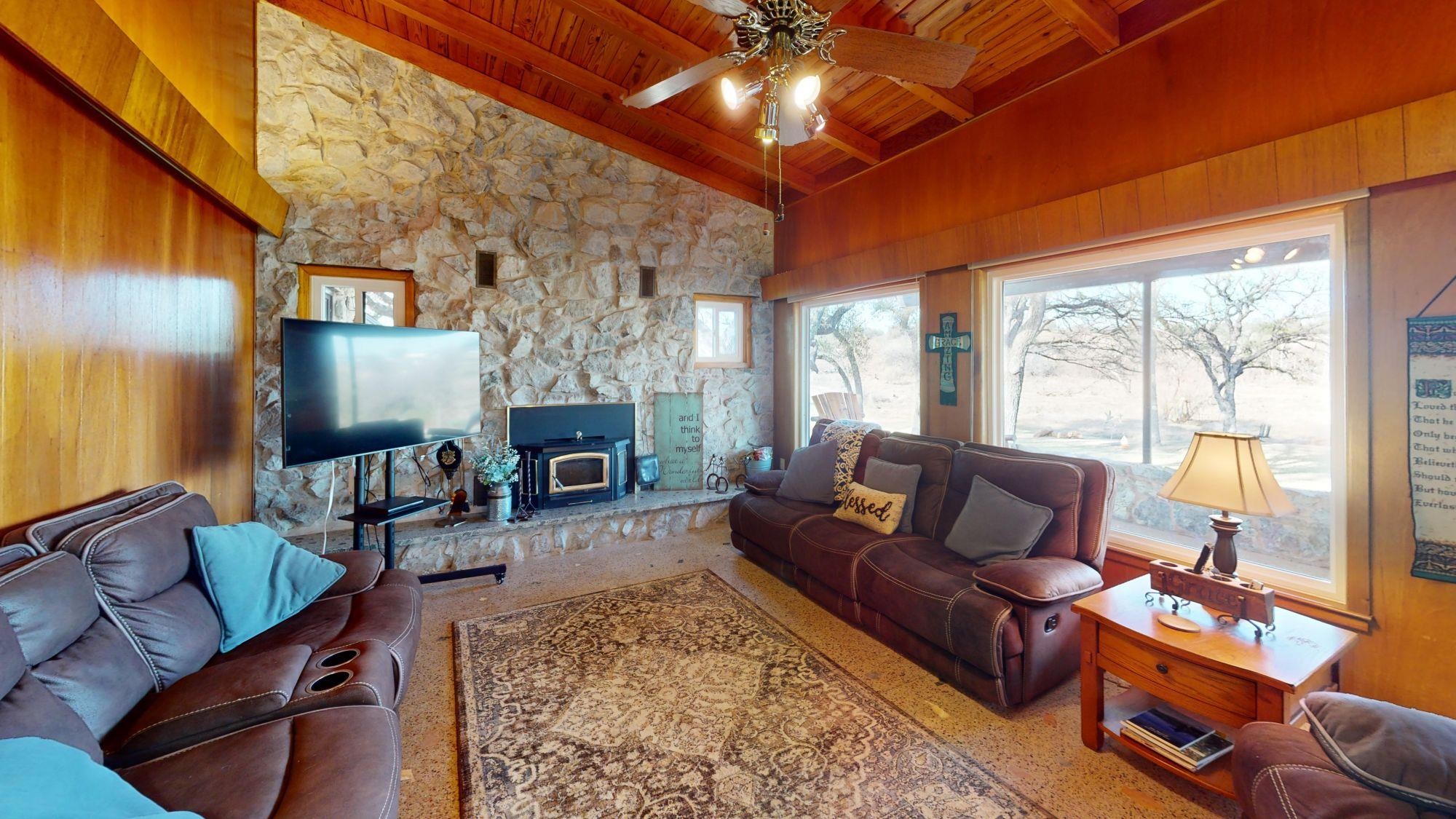 160 Lake Shore Drive Property Photo 11