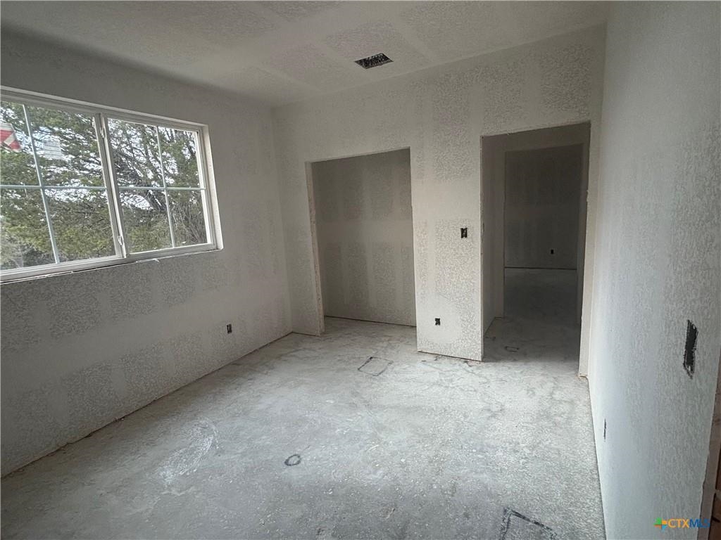 4004 Rockpark Circle Property Photo 9