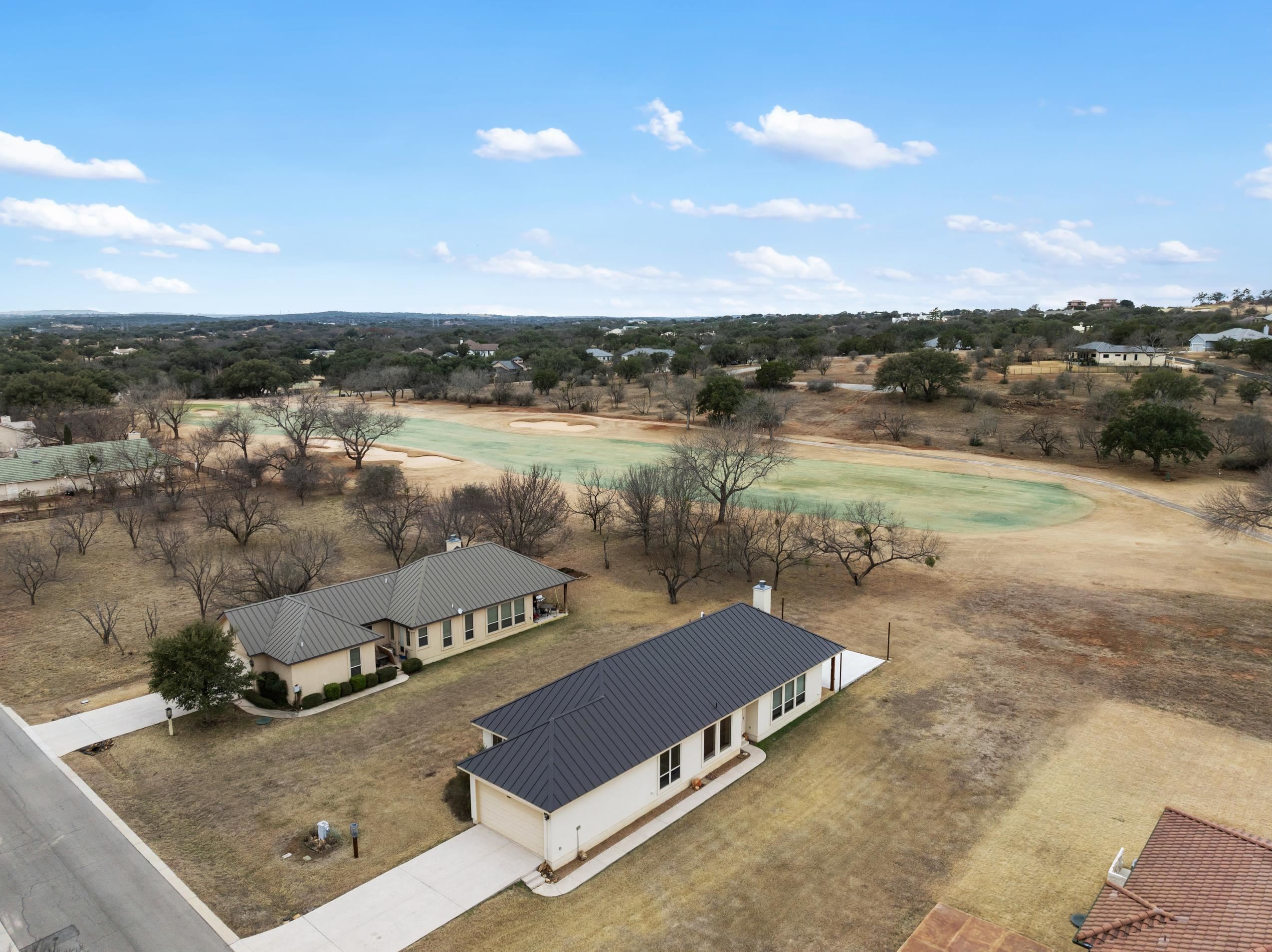 340 Sun Ray Property Photo