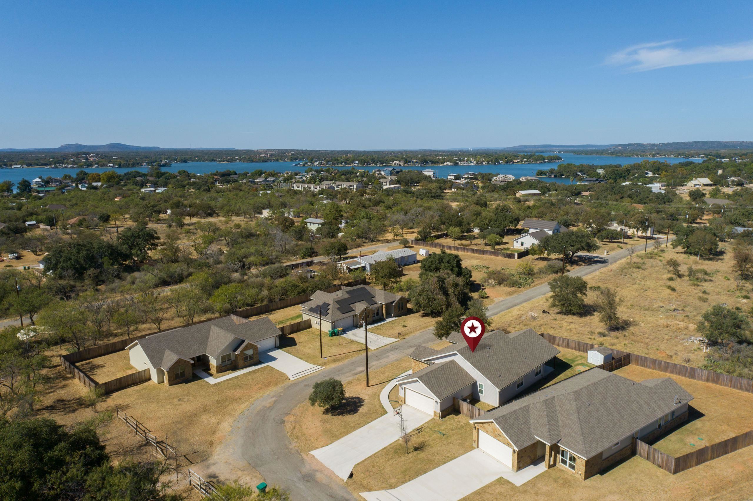 1512 Stonecrest Drive Property Photo