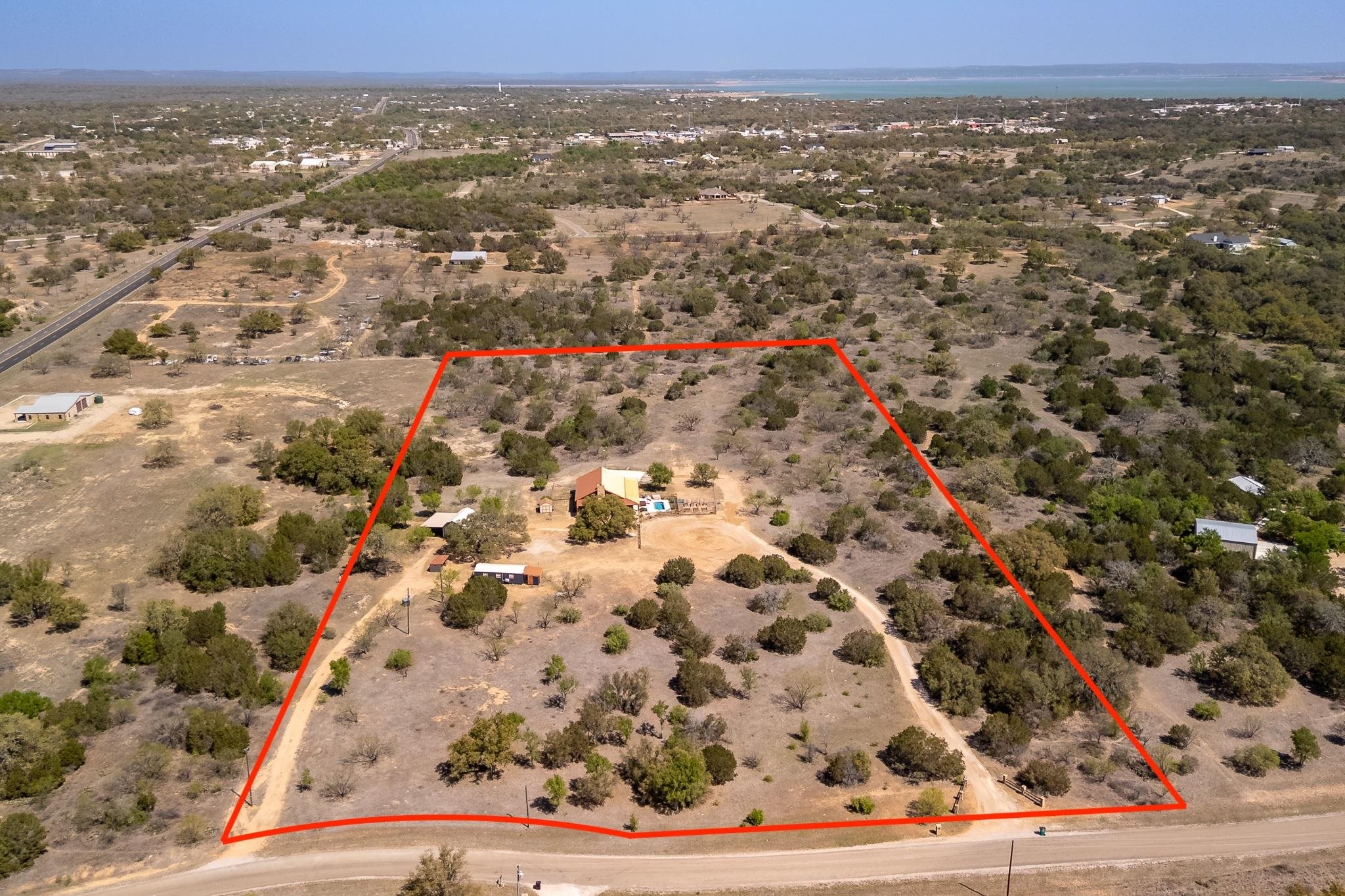 990 Lehne Loop Property Photo