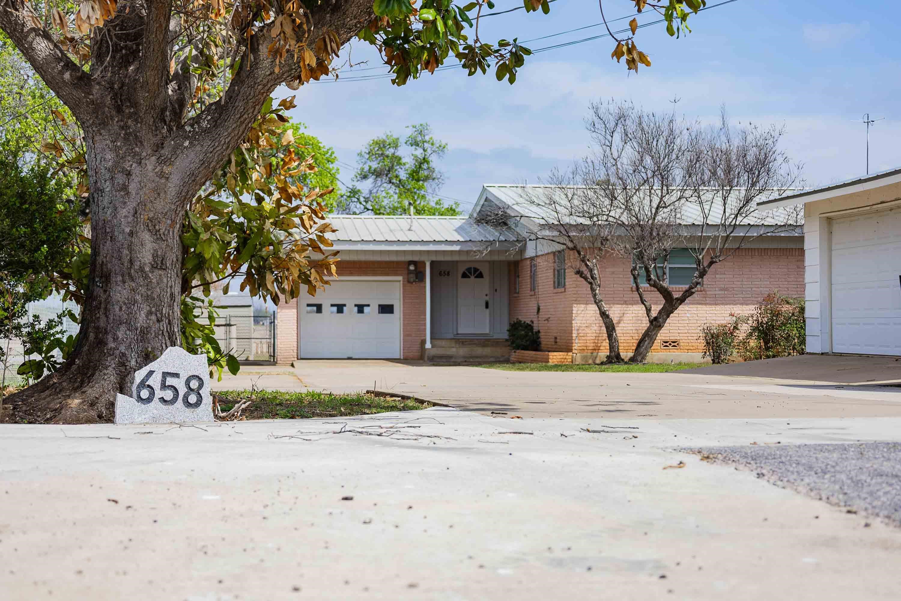658 Golden Beach Drive Property Photo