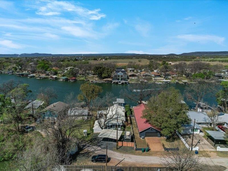 1304 S Lakeside Dr. Property Photo 28