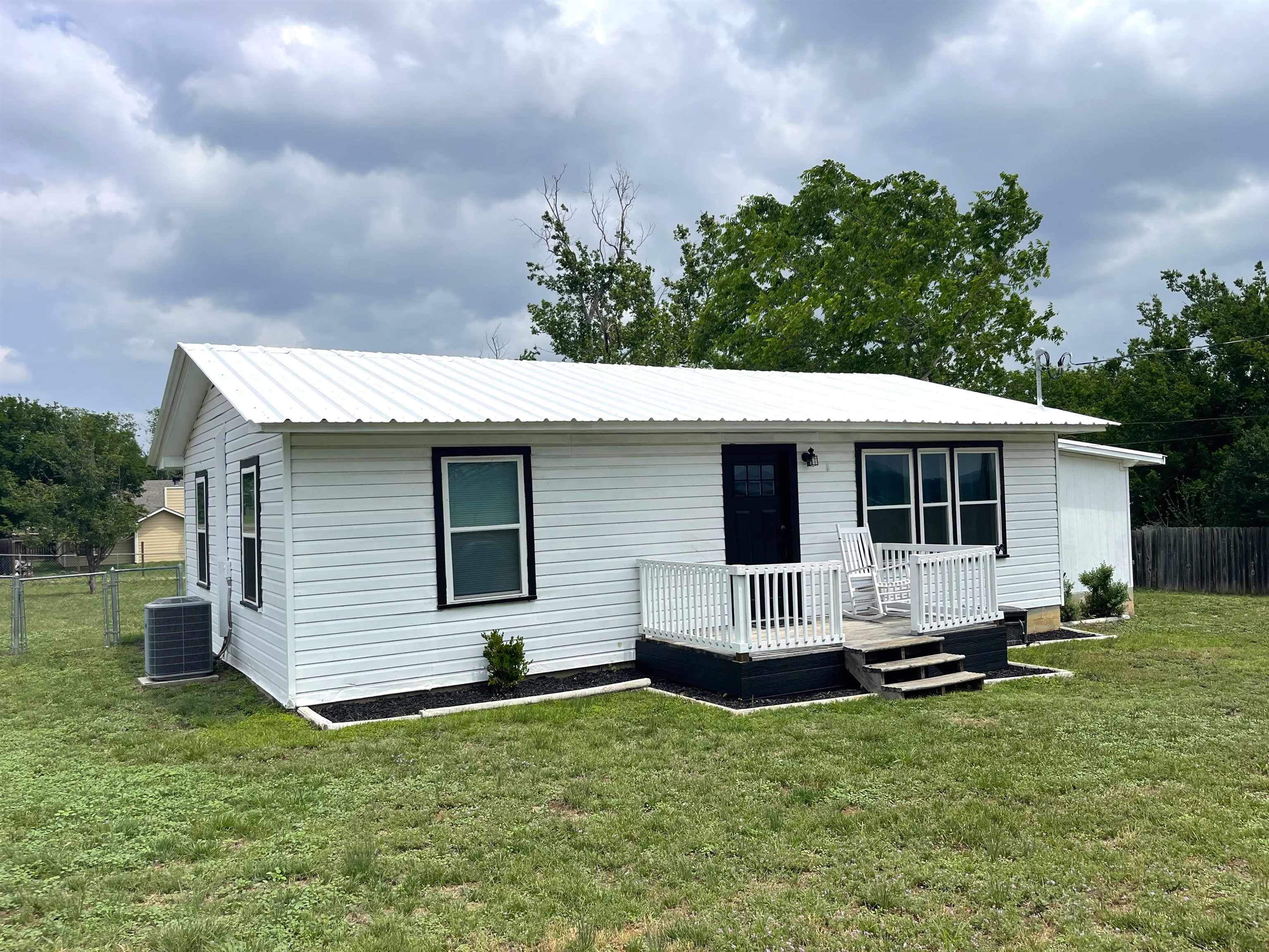 Barler Real Estate Listings Main Image