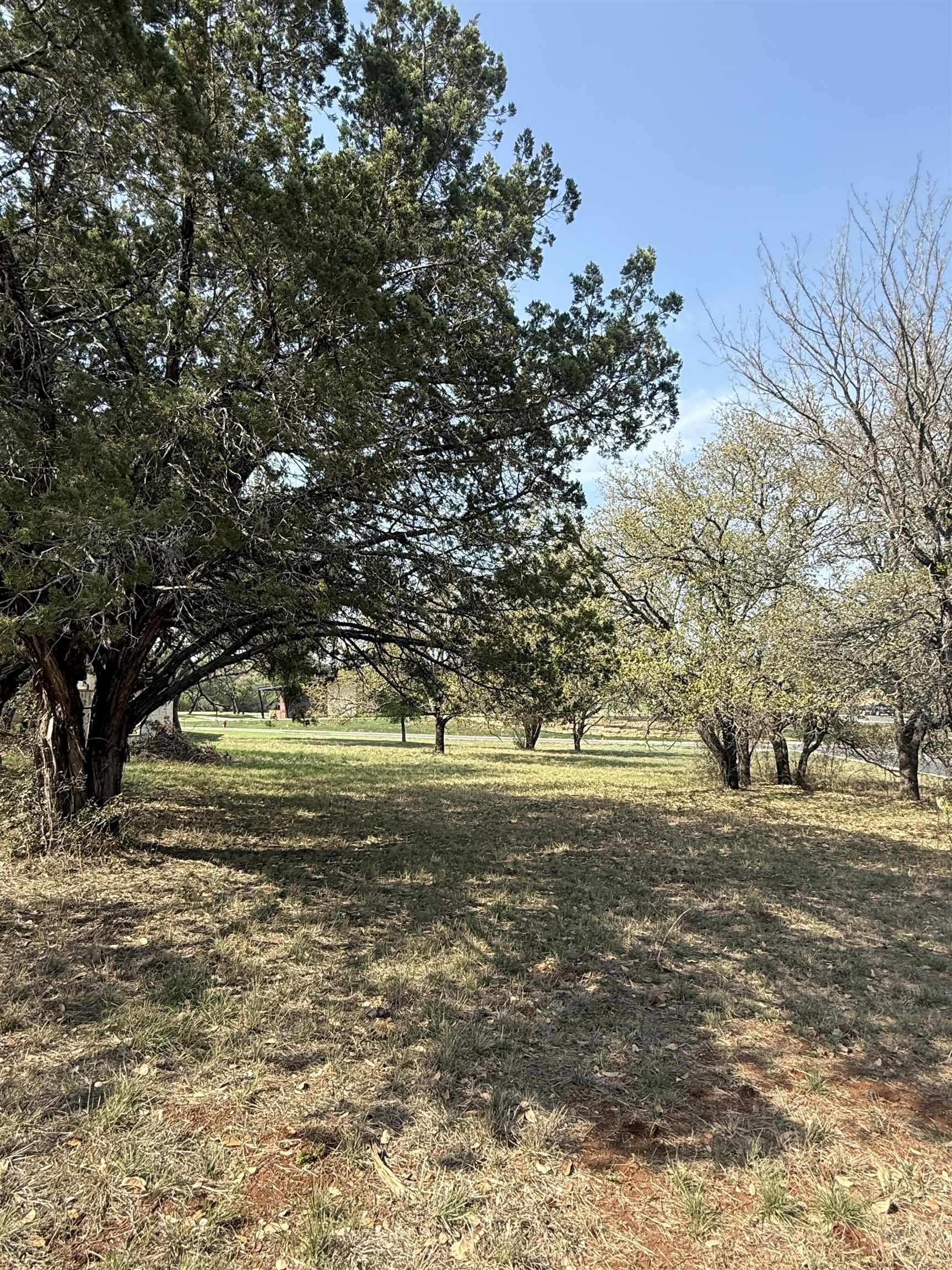 000 Hi Fault Property Photo 1