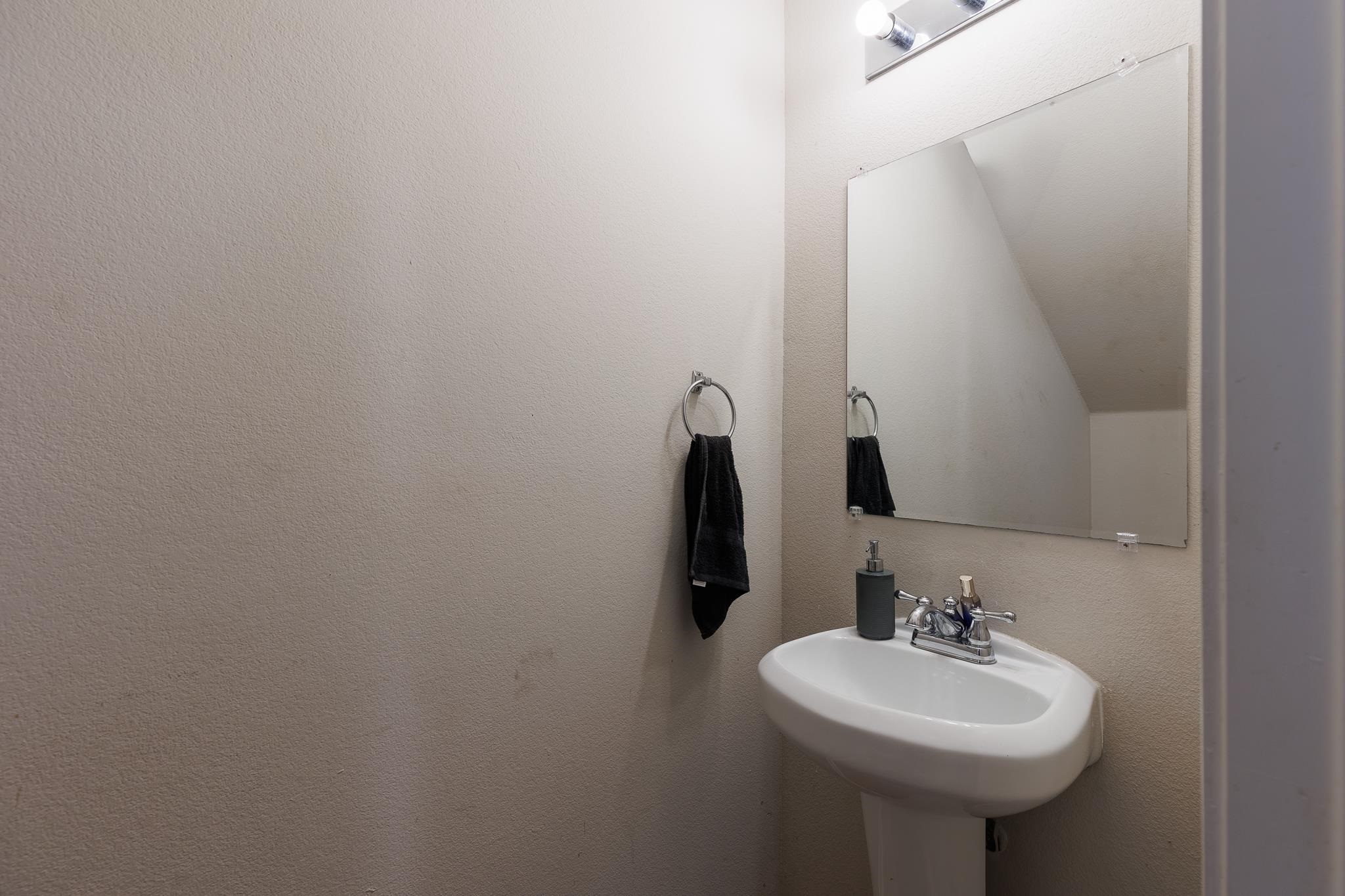 1502 N Claremont Circle Property Photo 9