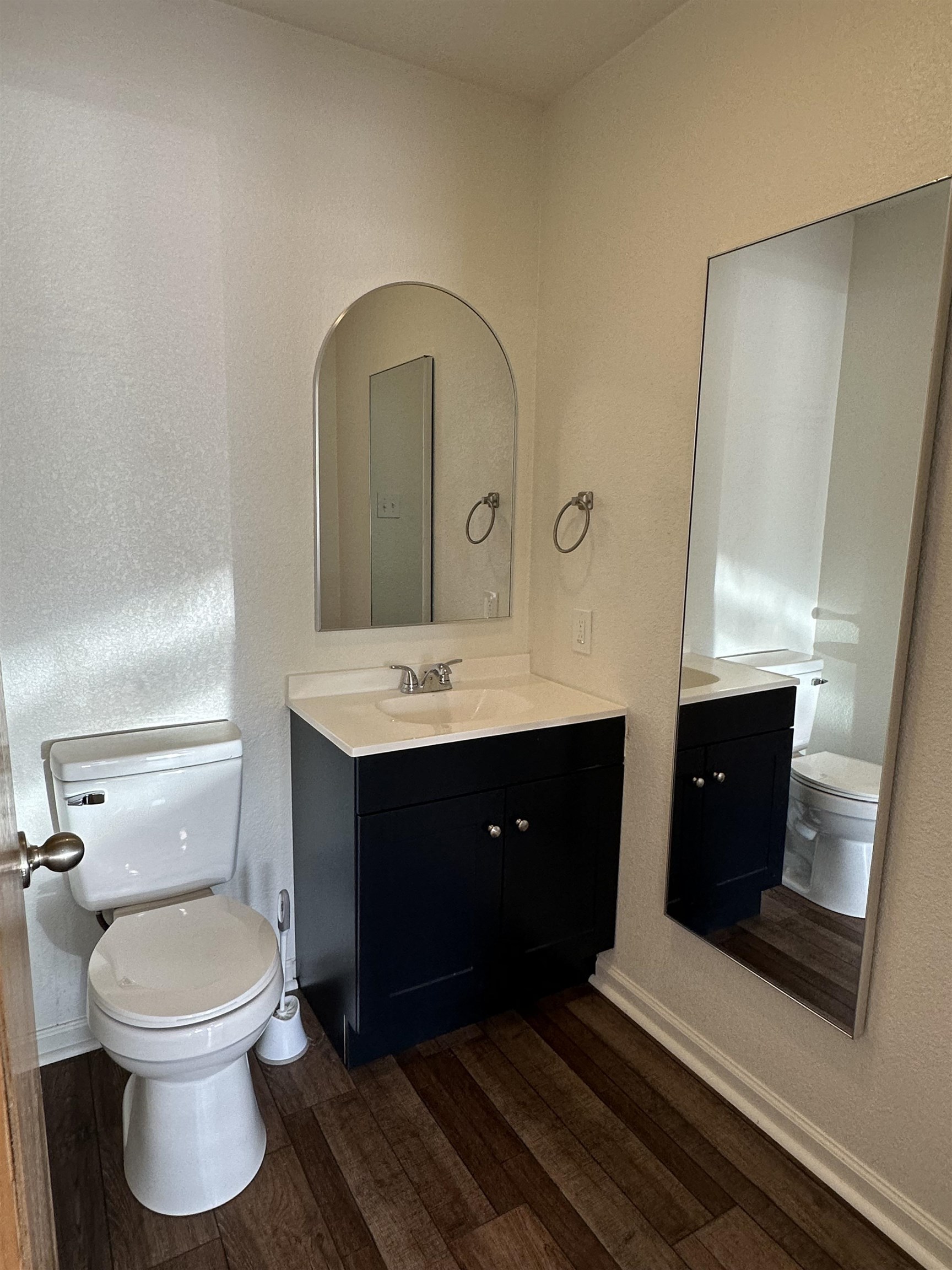 805a Sixth St Property Photo 7