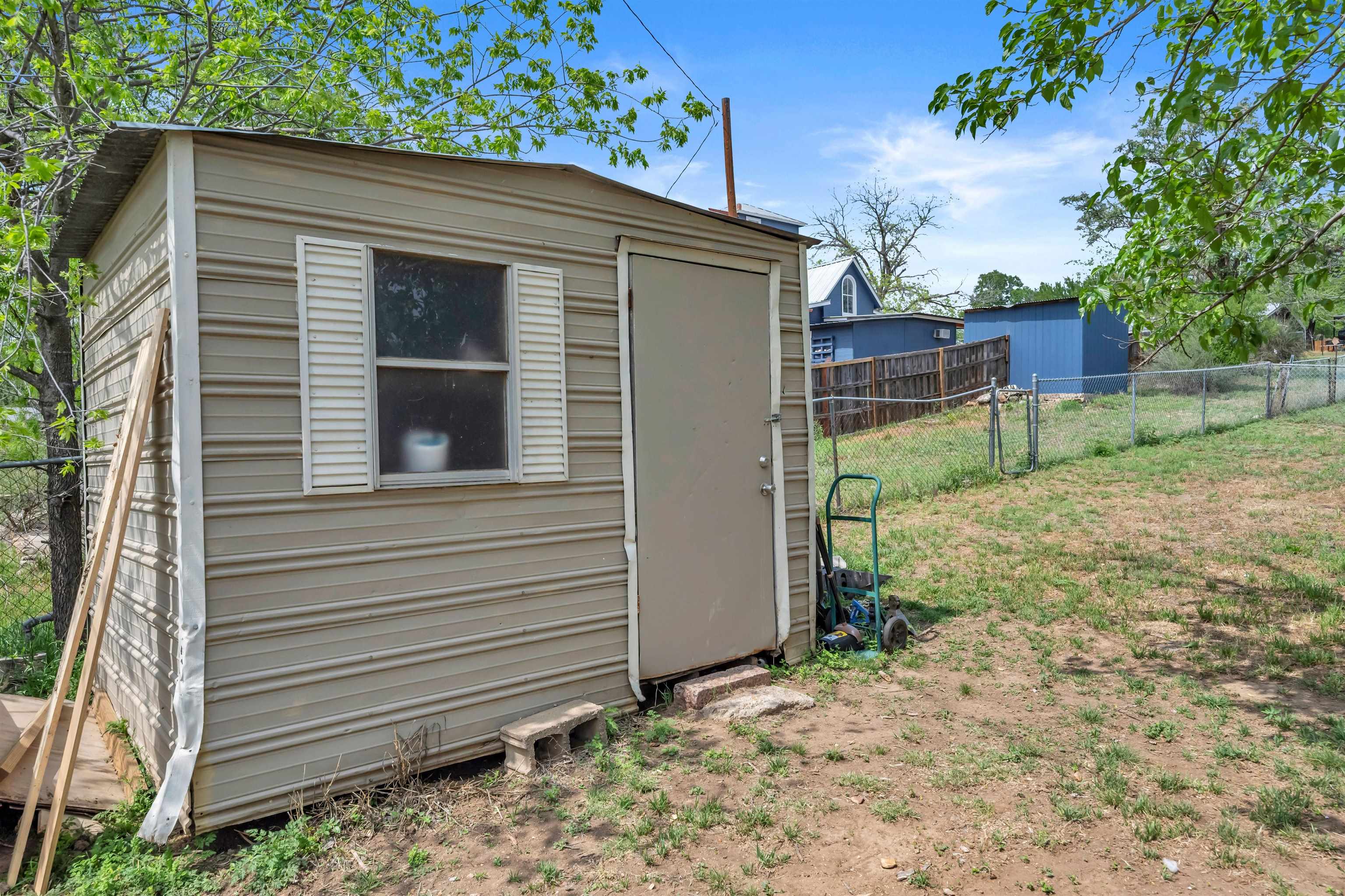 306 Avenue D Property Photo 19