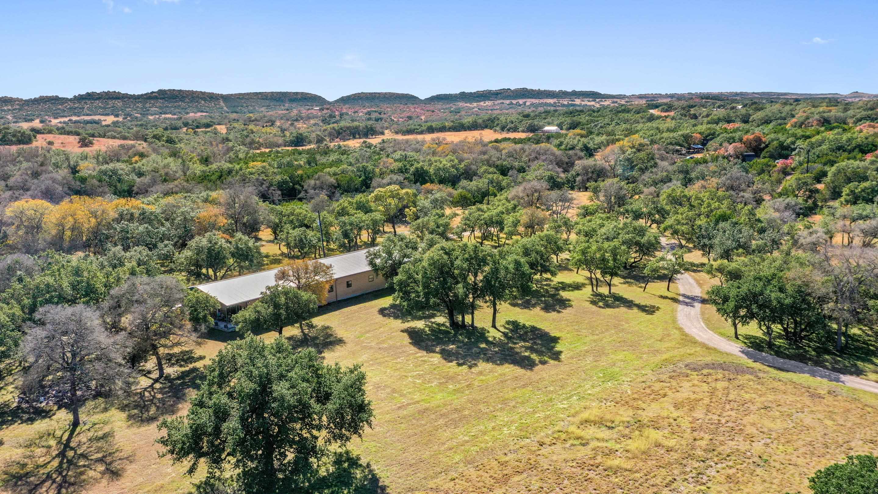 1145 Flat Creek Rd Property Photo 4
