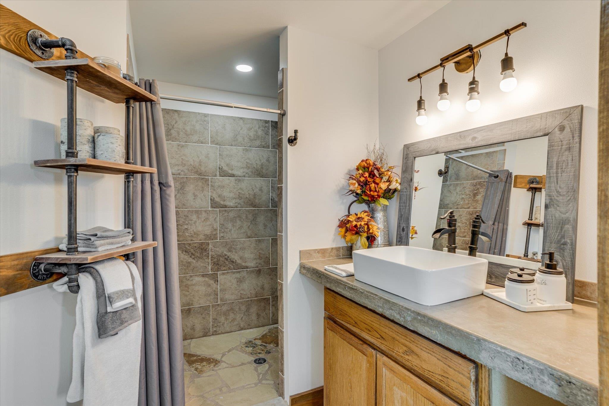 5450 Cr 202 Property Photo 19