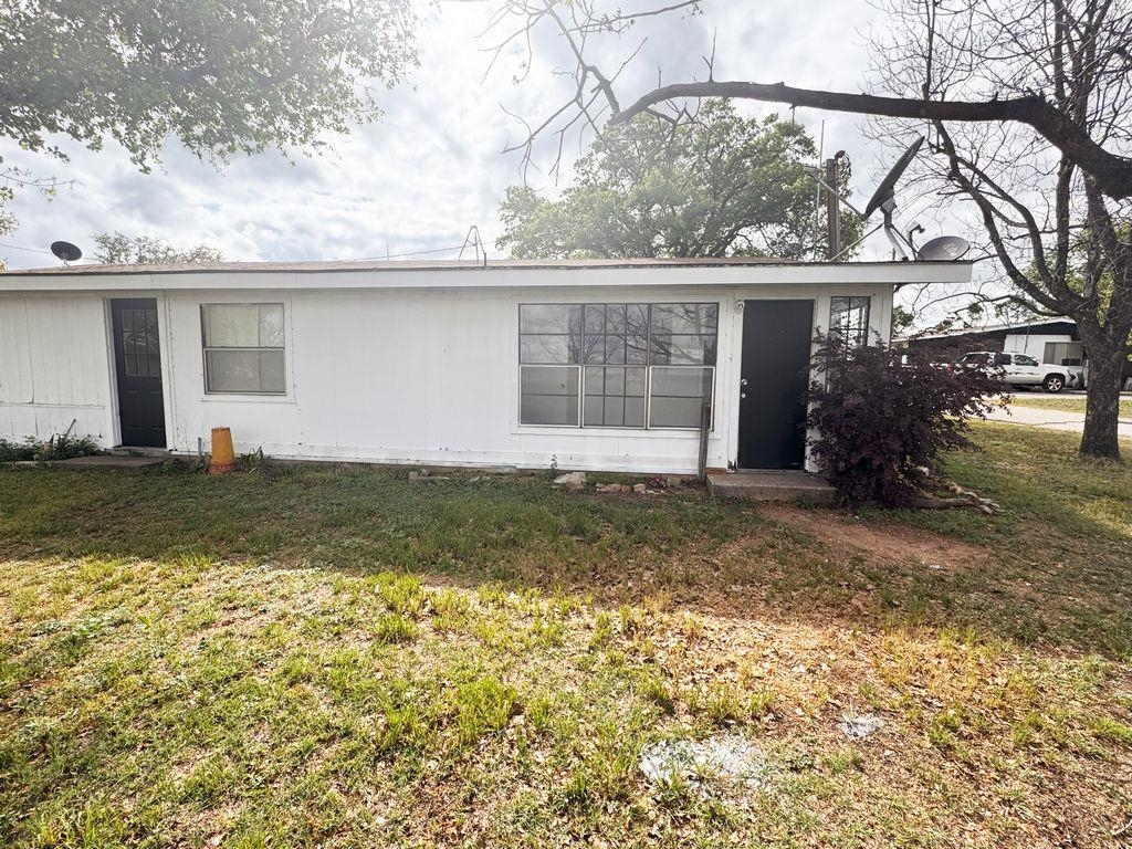 105 Lake Breeze Drive Property Photo