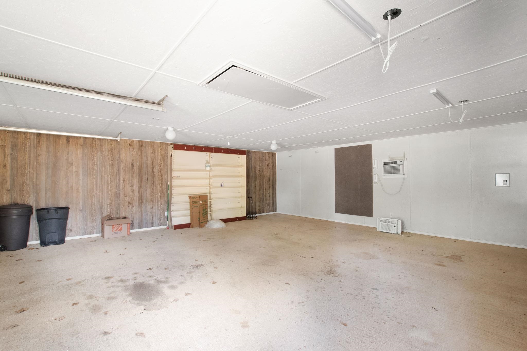 714 Pine Property Photo 6