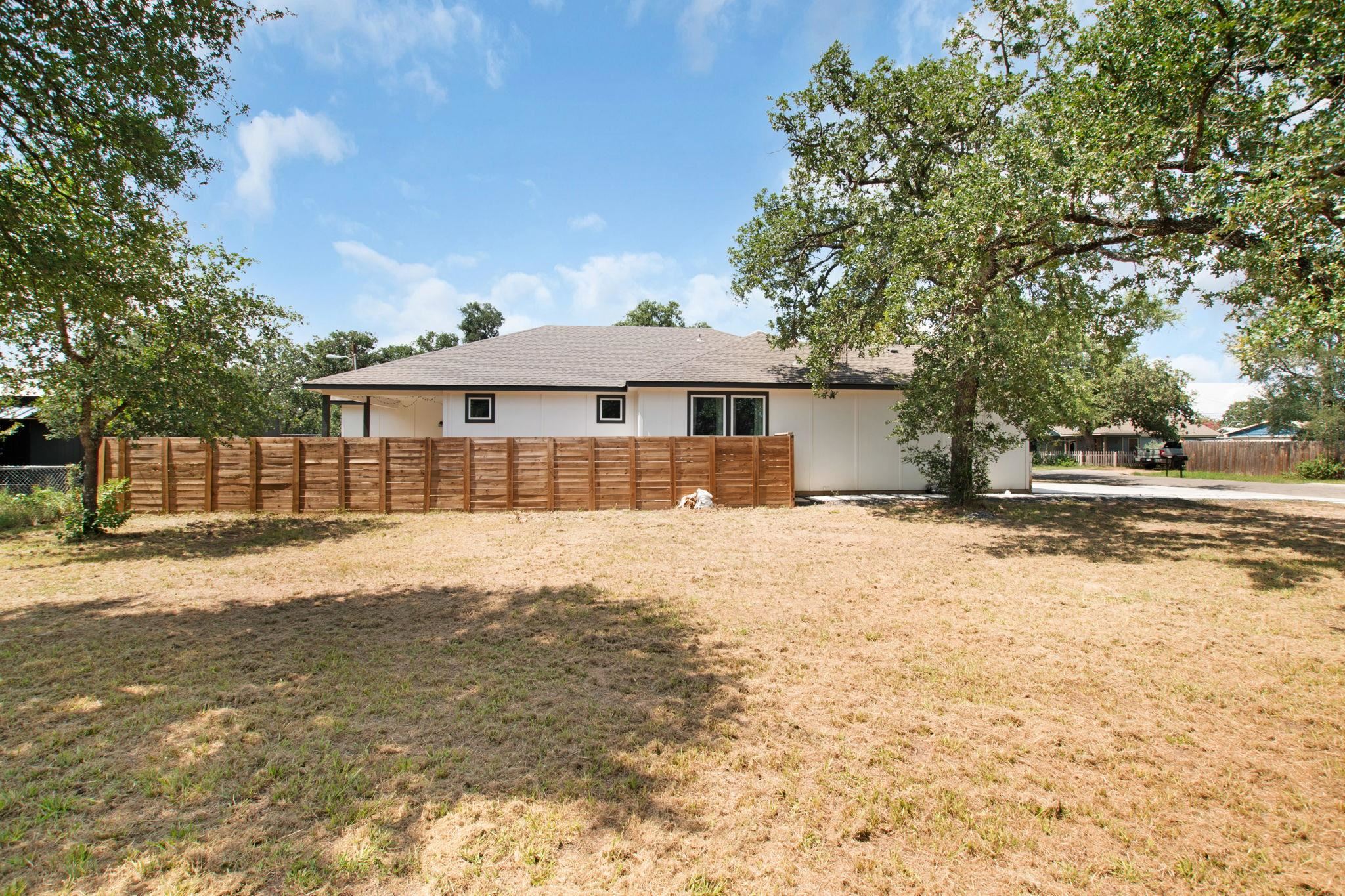 714 Pine Property Photo 11