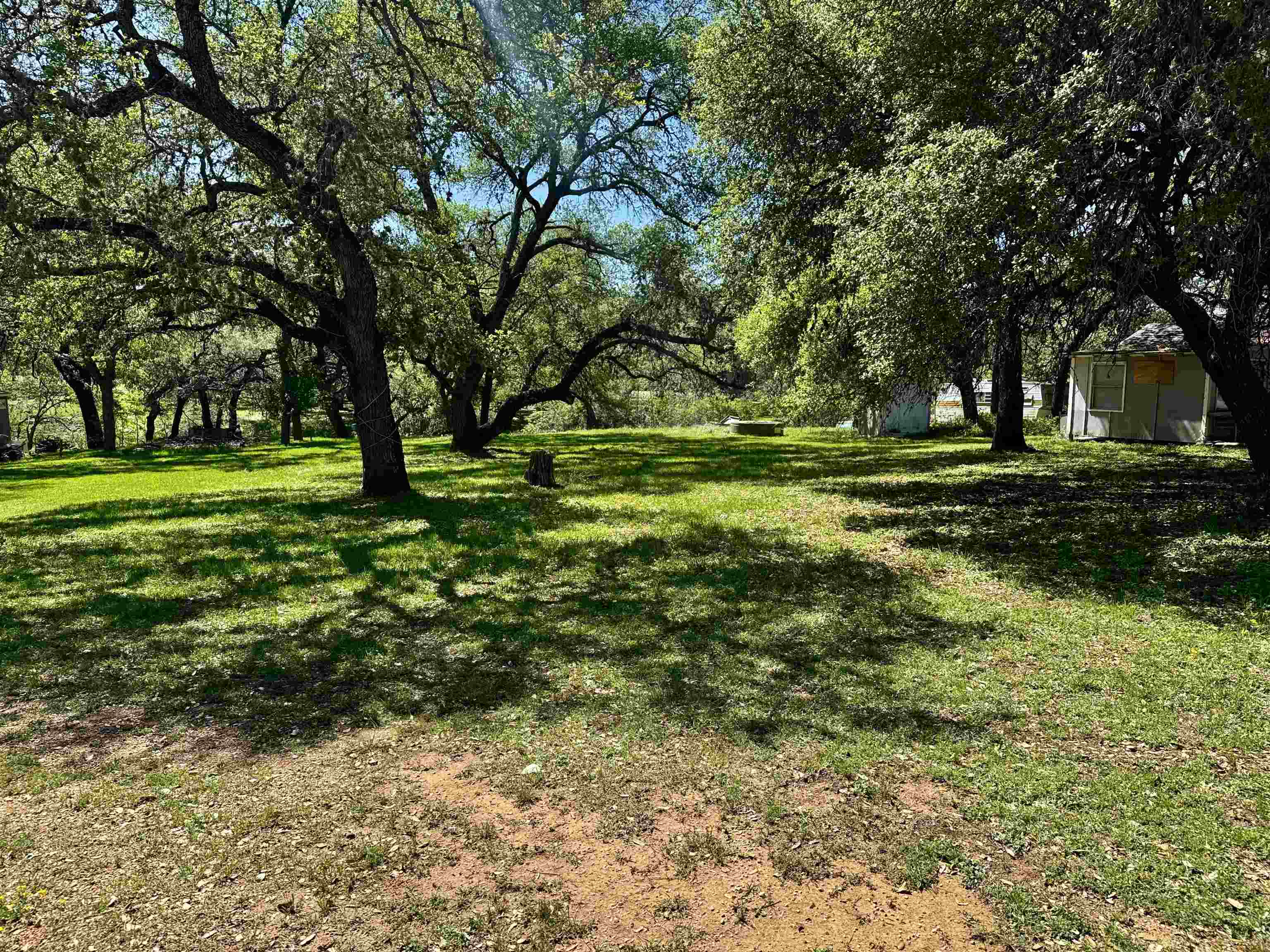 00 Cedar Trail Property Photo 4