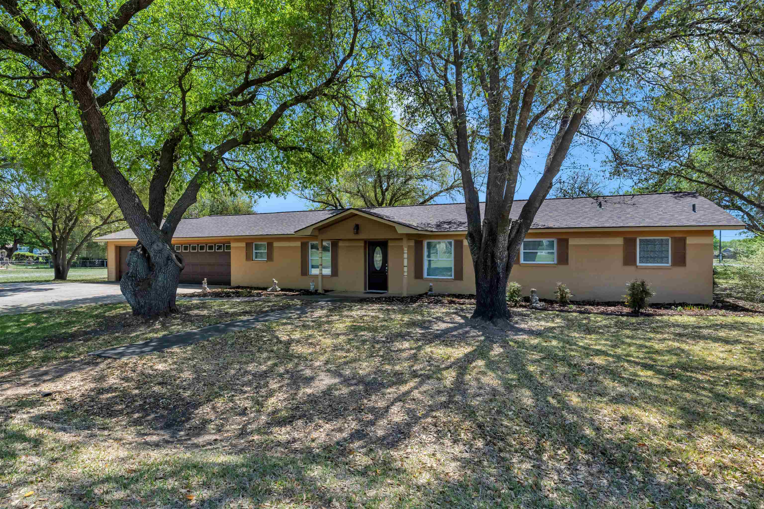 201 W Heron Property Photo 2