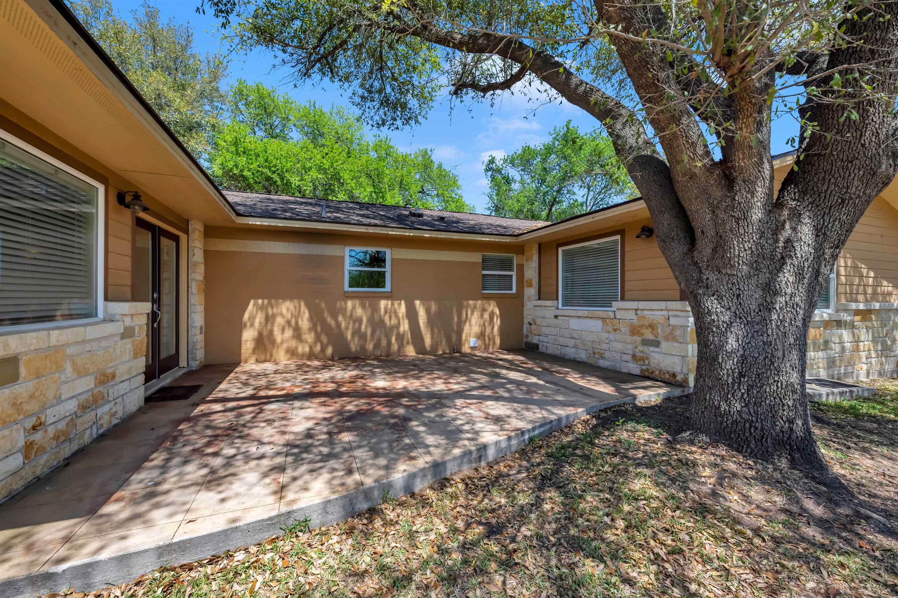 201 W Heron Property Photo 5