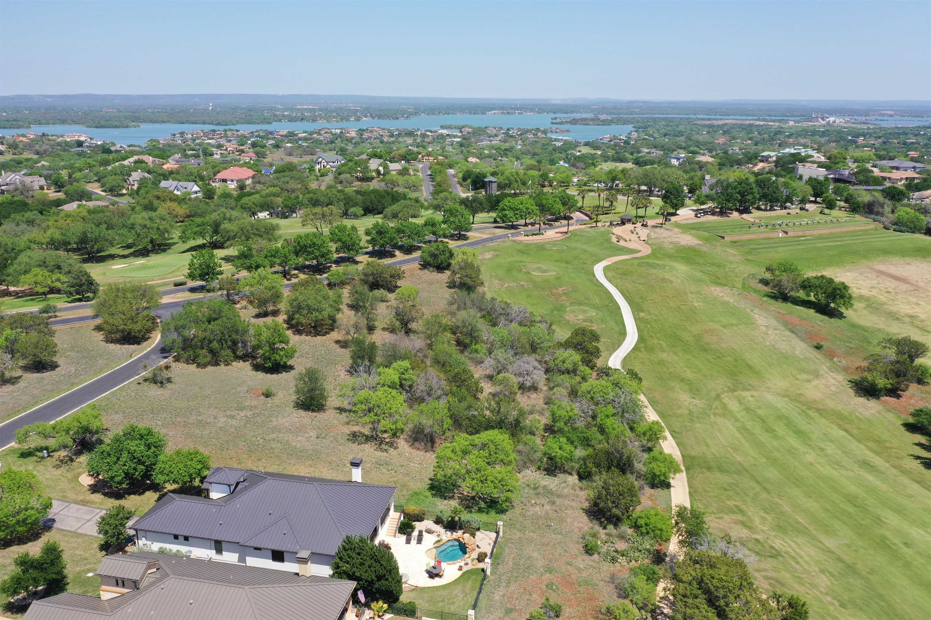 W9026 Sunshine Property Photo 13