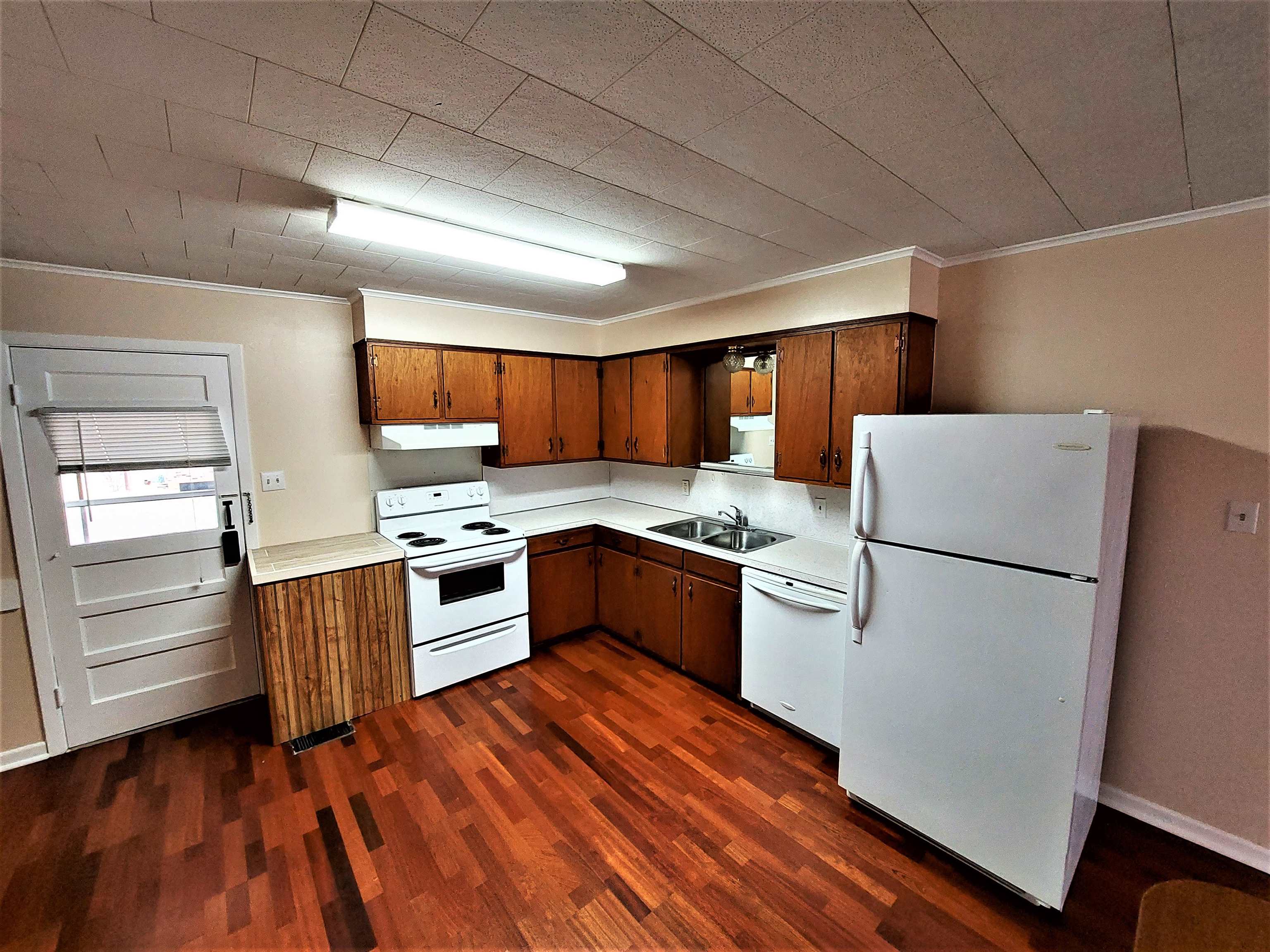 903 Wright Street Property Photo 5