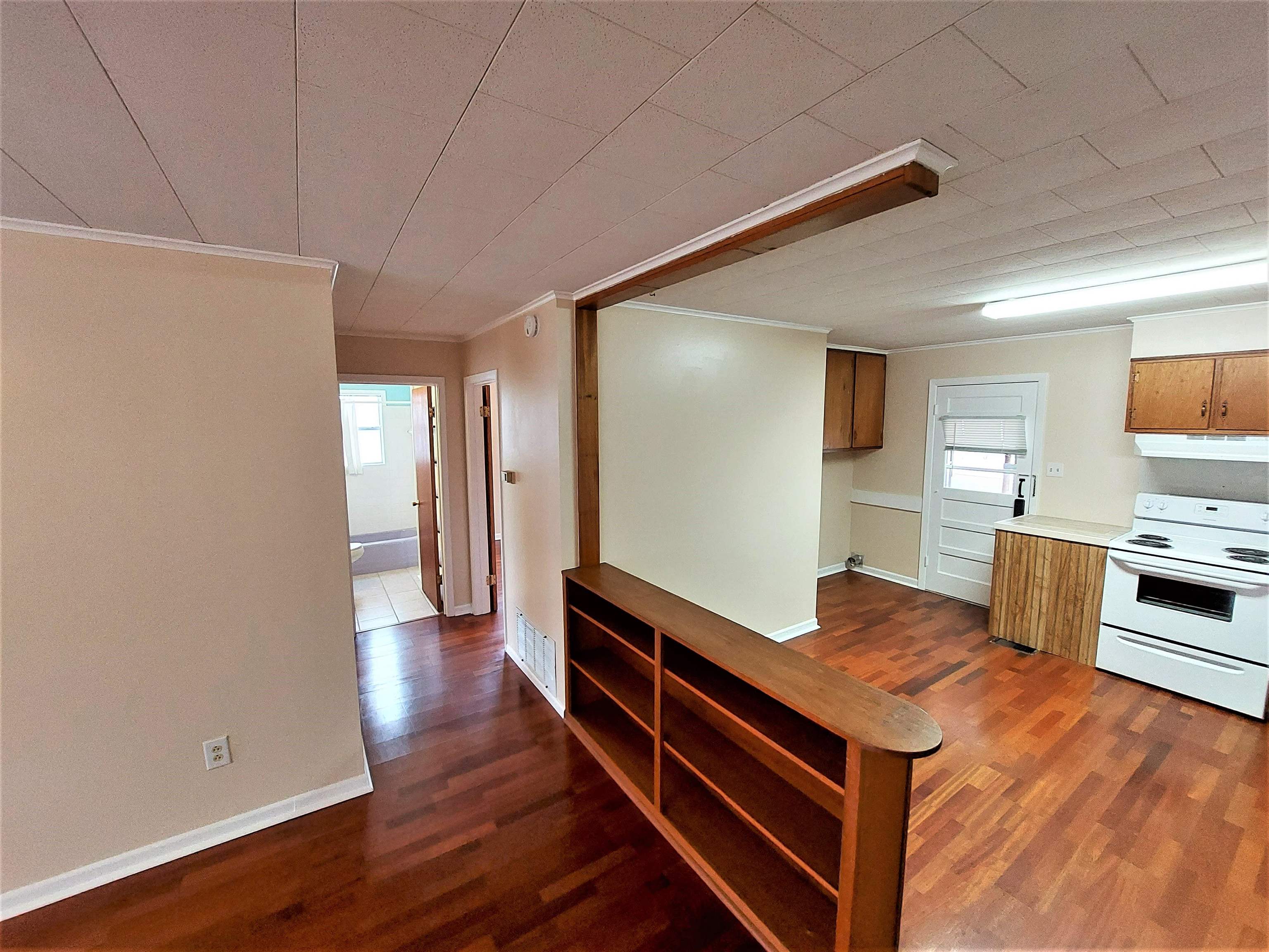 903 Wright Street Property Photo 7