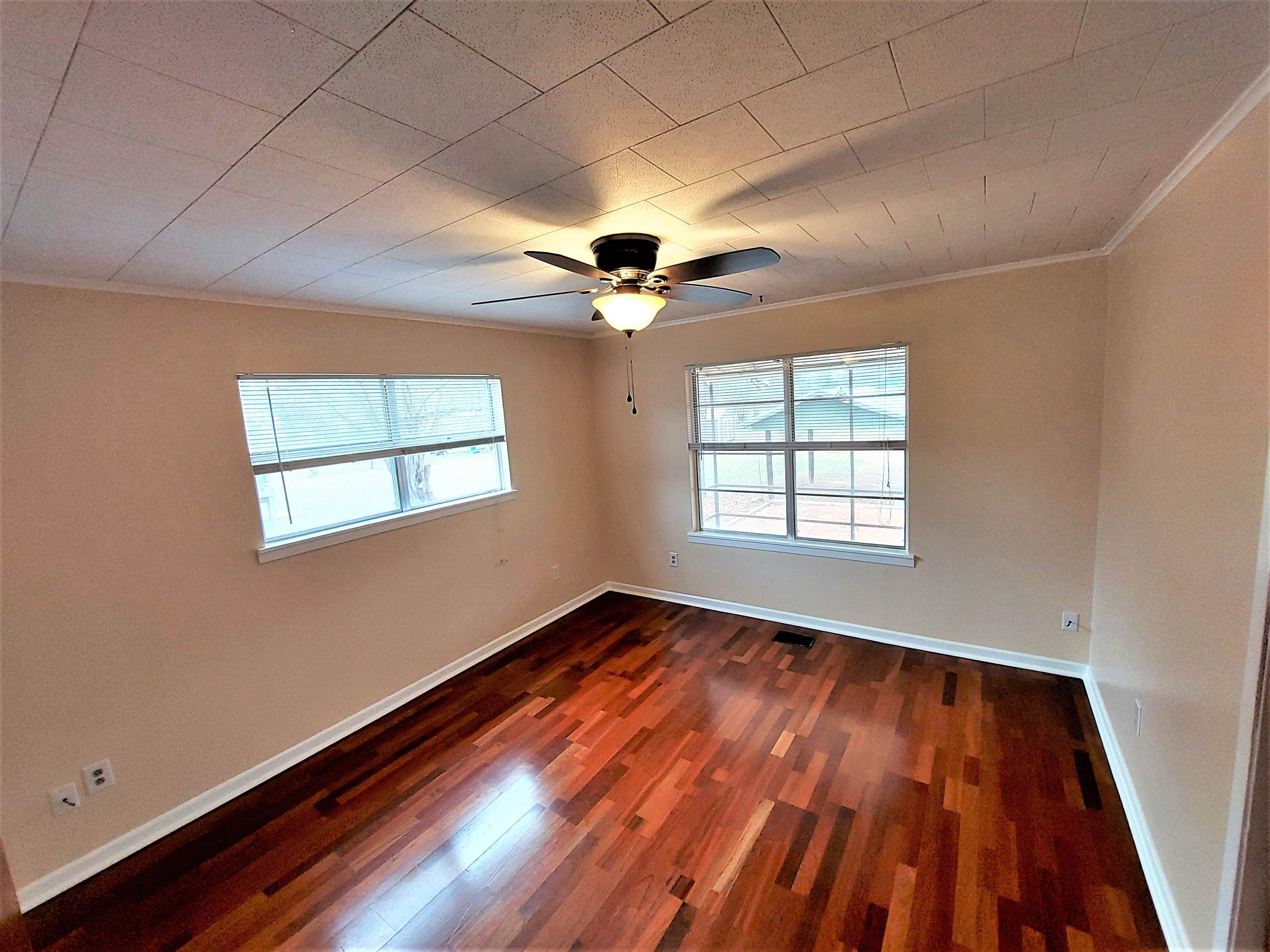 903 Wright Street Property Photo 8