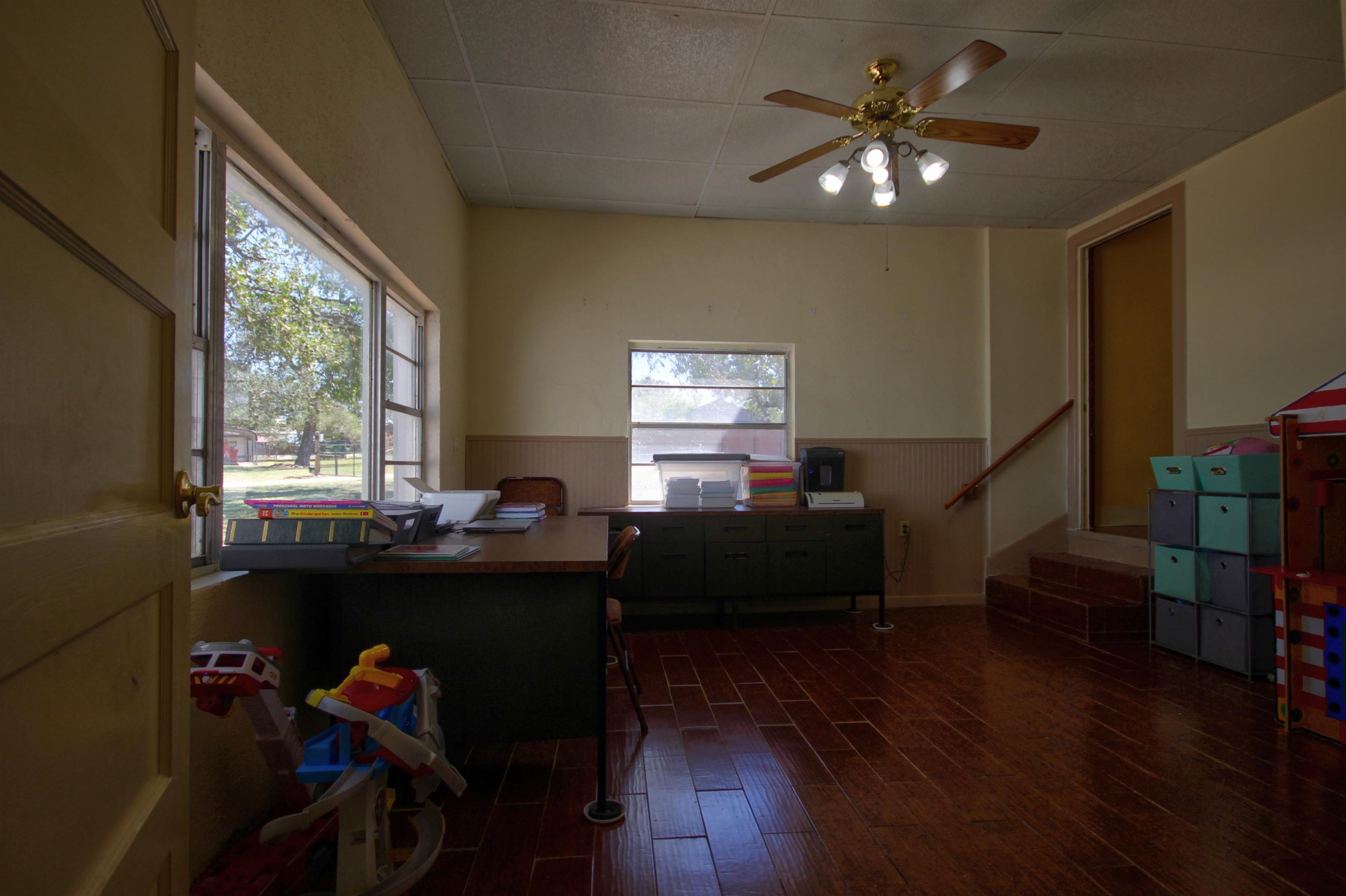 1504 Rr 261 Property Photo 9