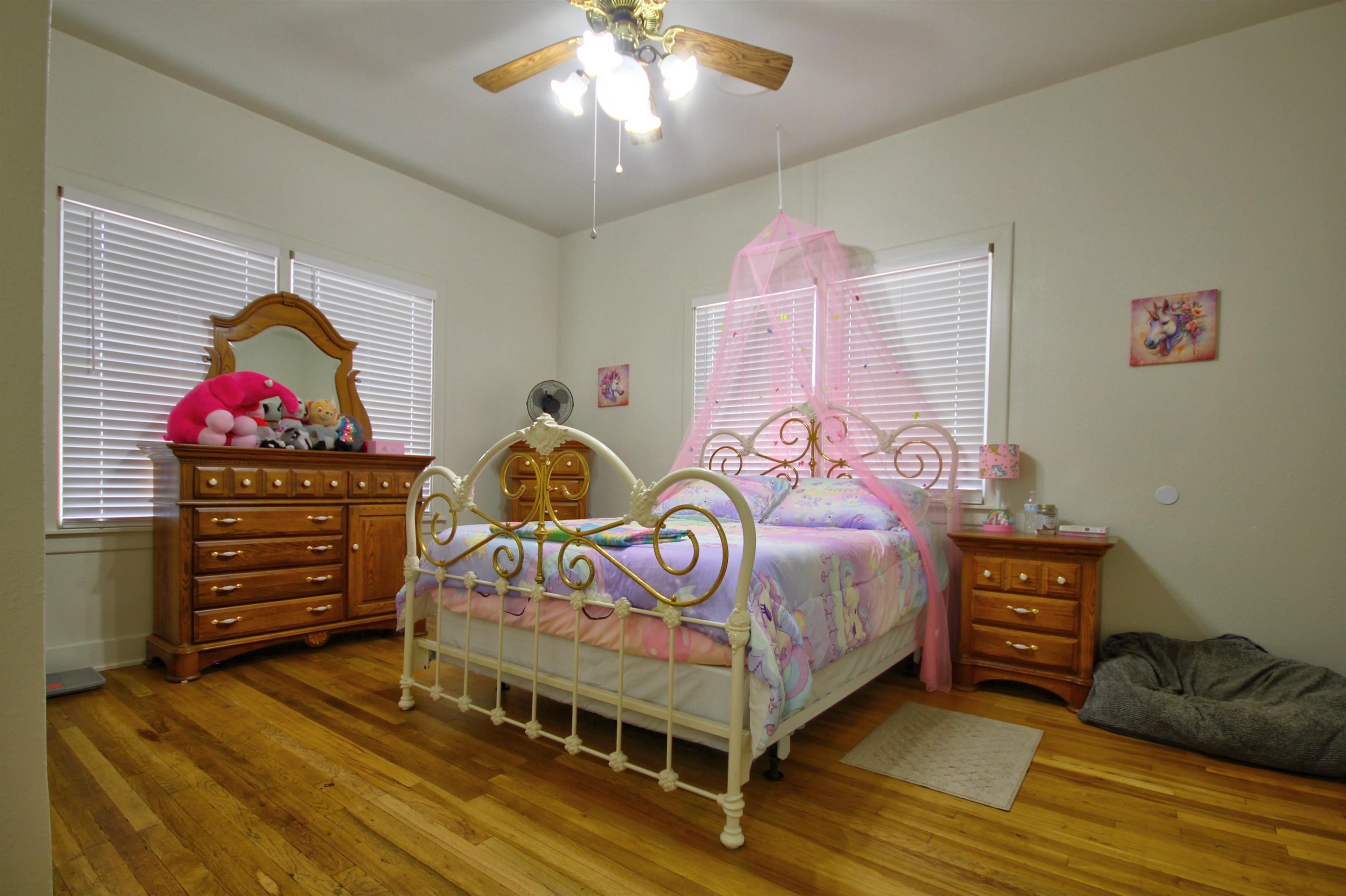 1504 Rr 261 Property Photo 11