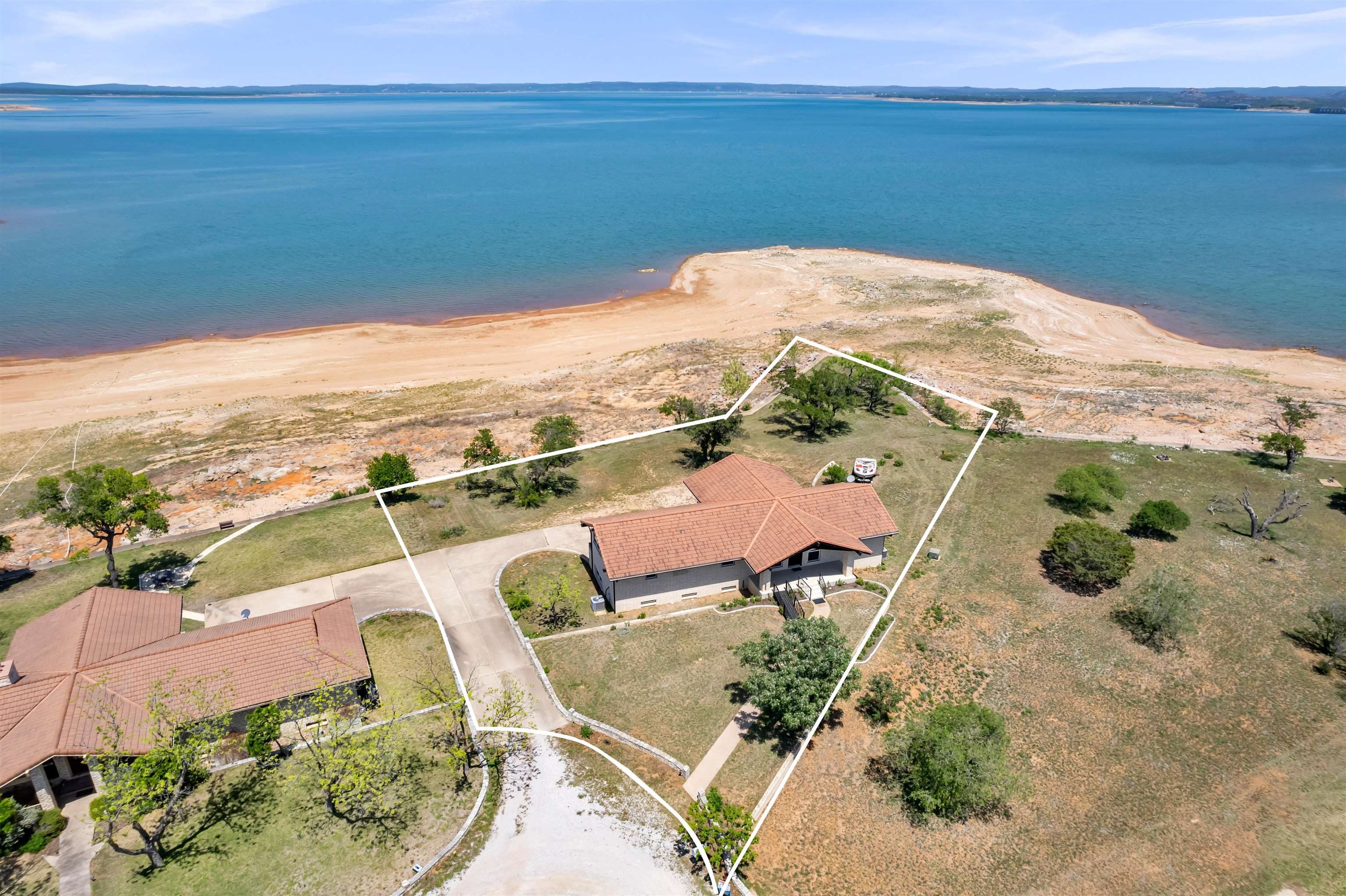 105 Senisa Court Property Photo