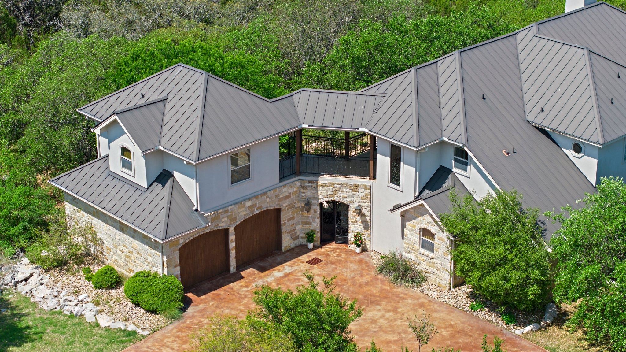 304 Hi Ridge Property Photo 3