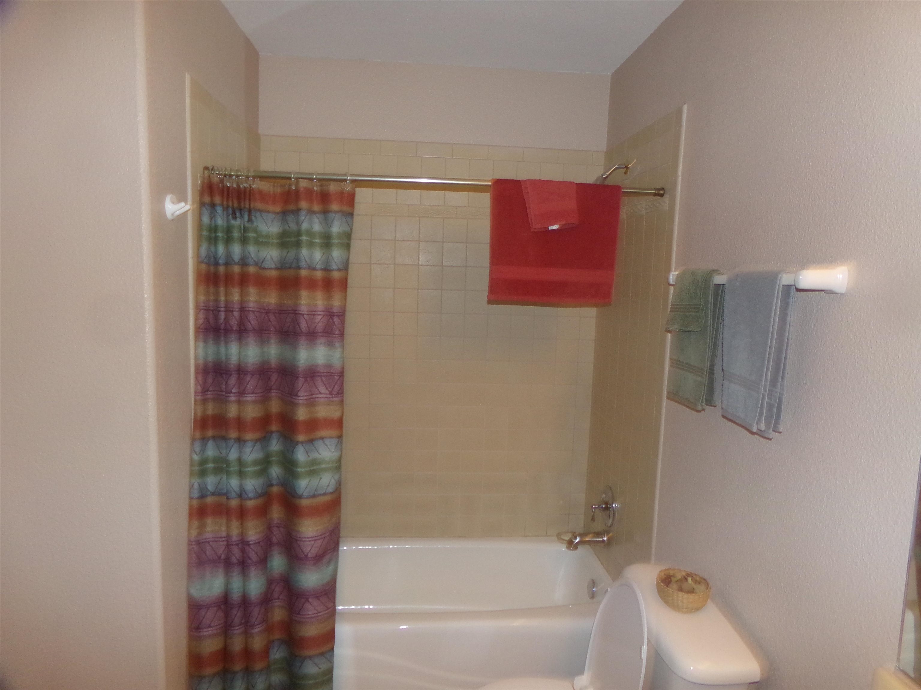 220 W Lakecrest Drive Property Photo 23