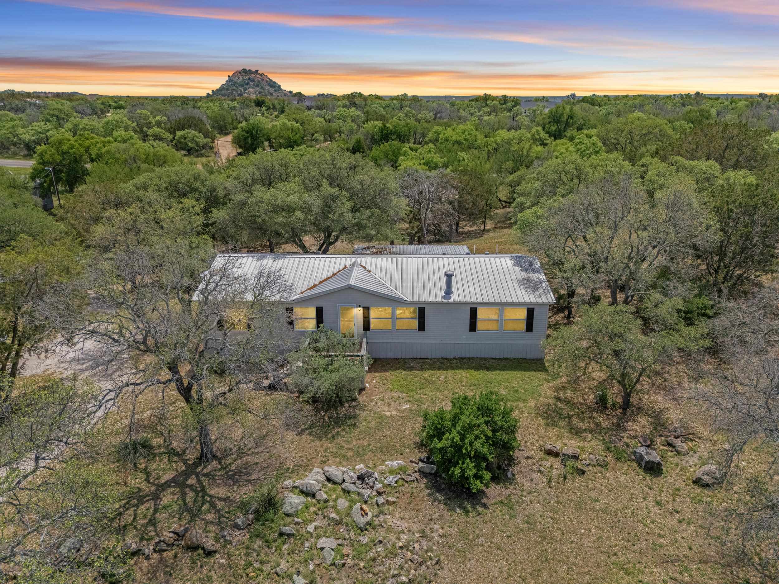 119 Whitetail Property Photo 1