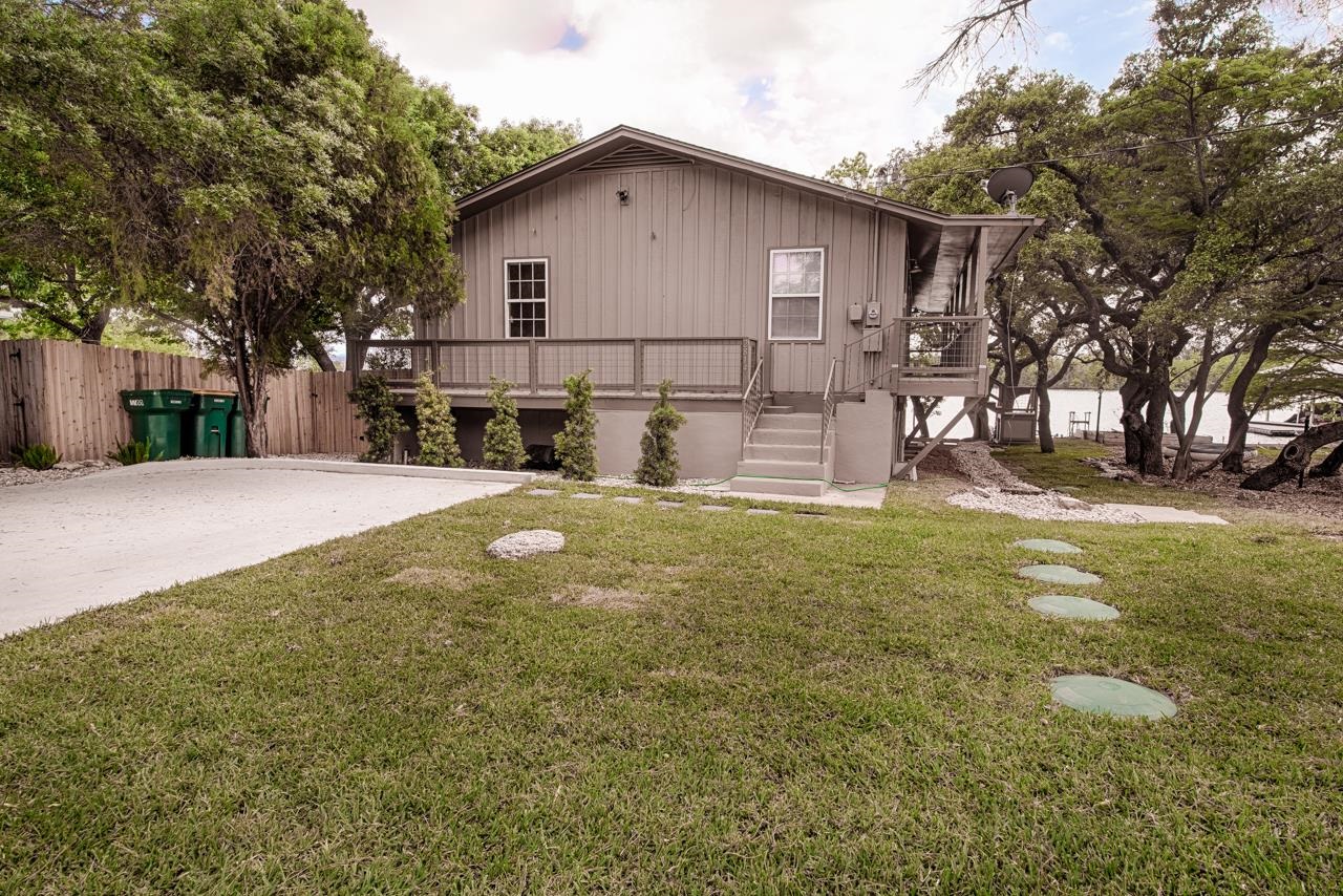2814 Lakeview Property Photo 1