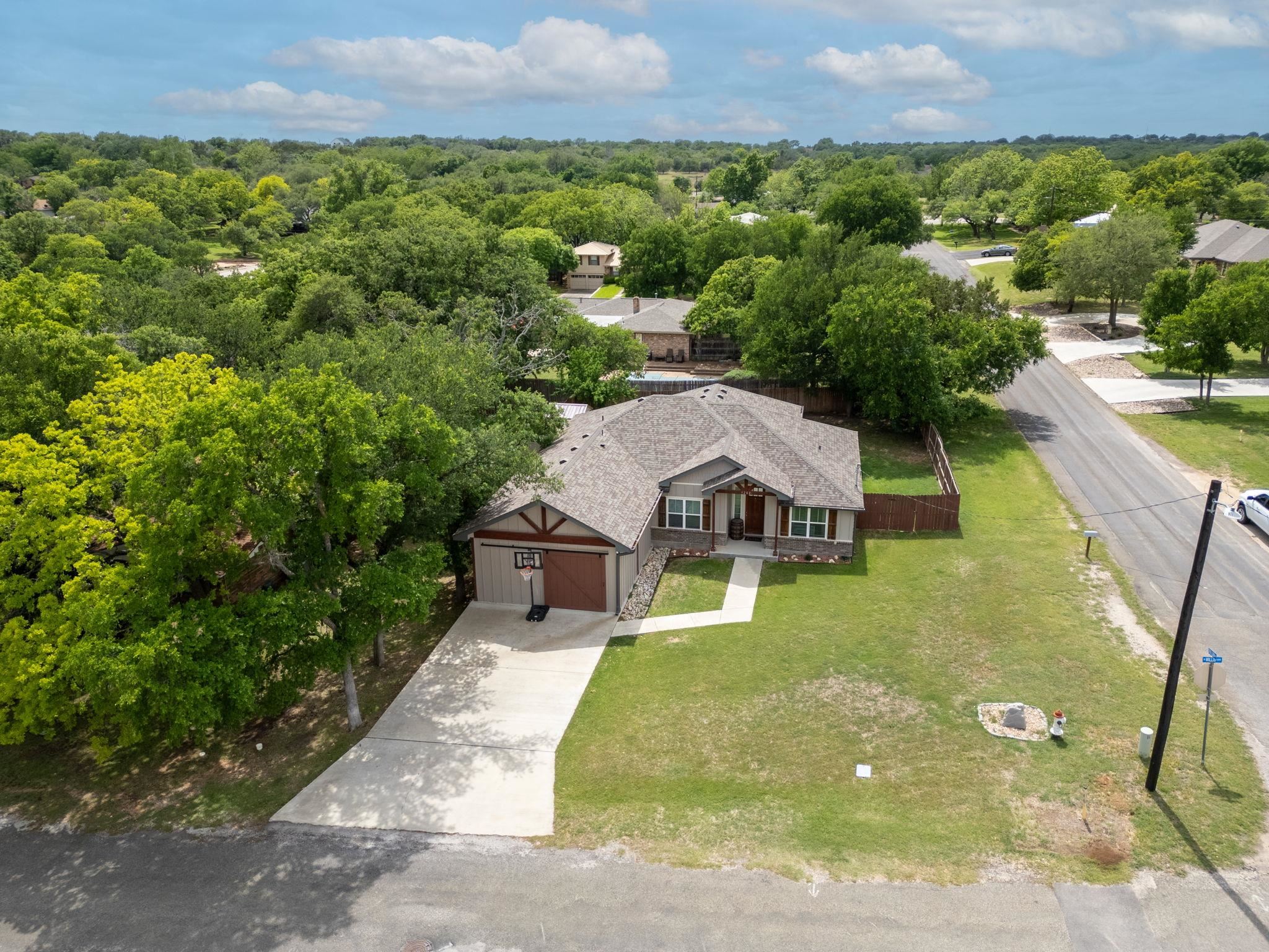 1202 S Willis Property Photo
