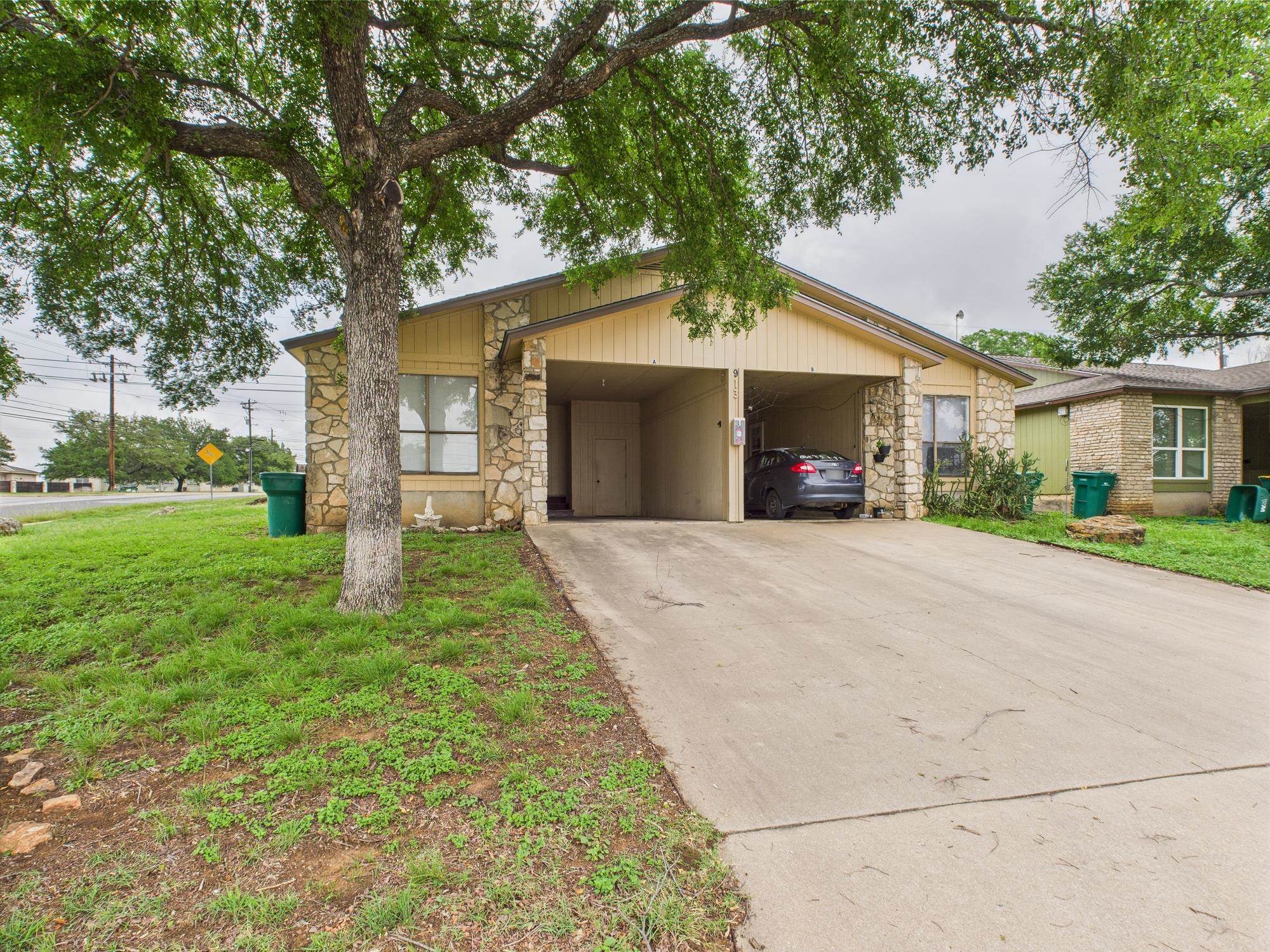 913 Mayfield Drive Unit A Property Photo