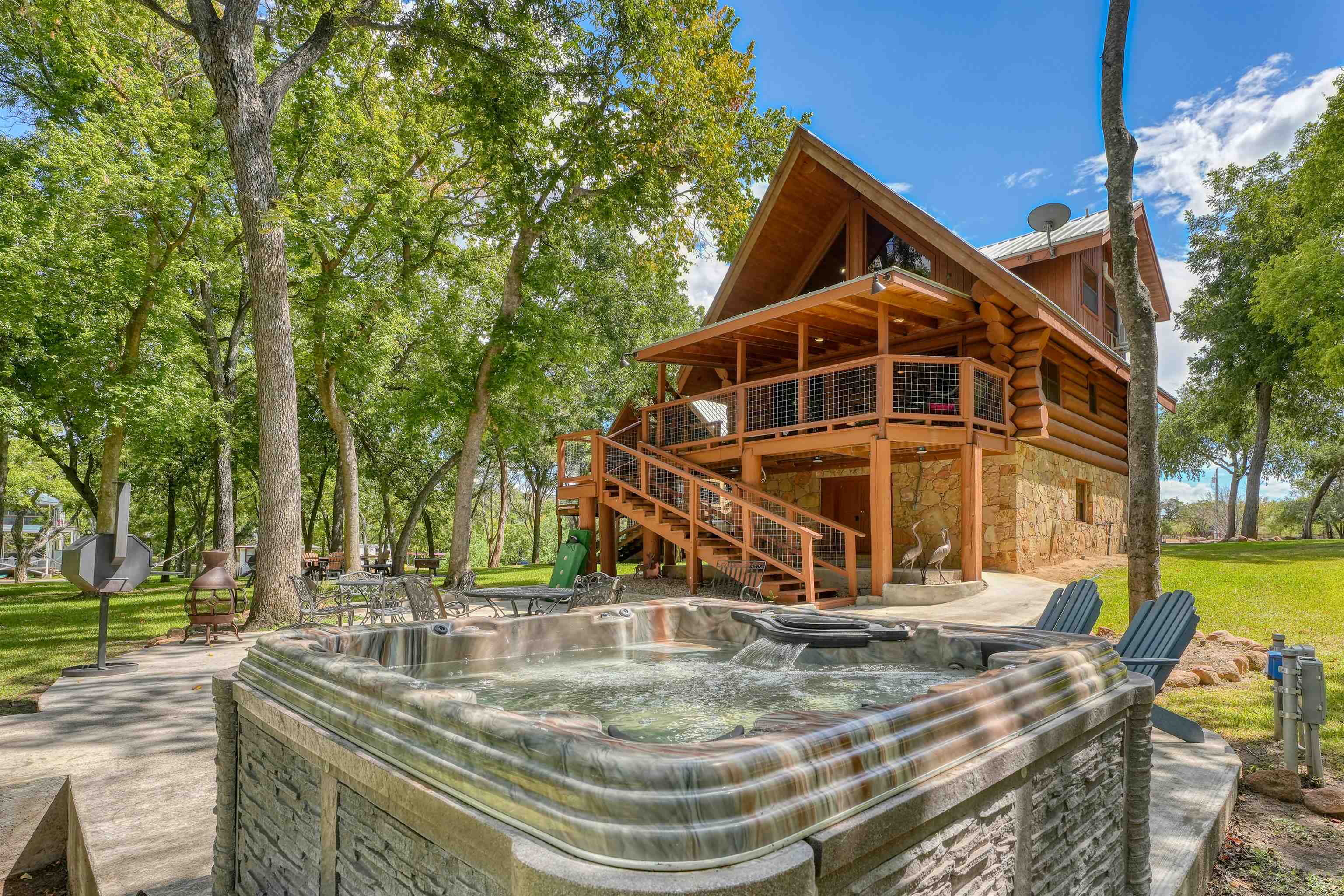 605 Log Country Cv Property Photo