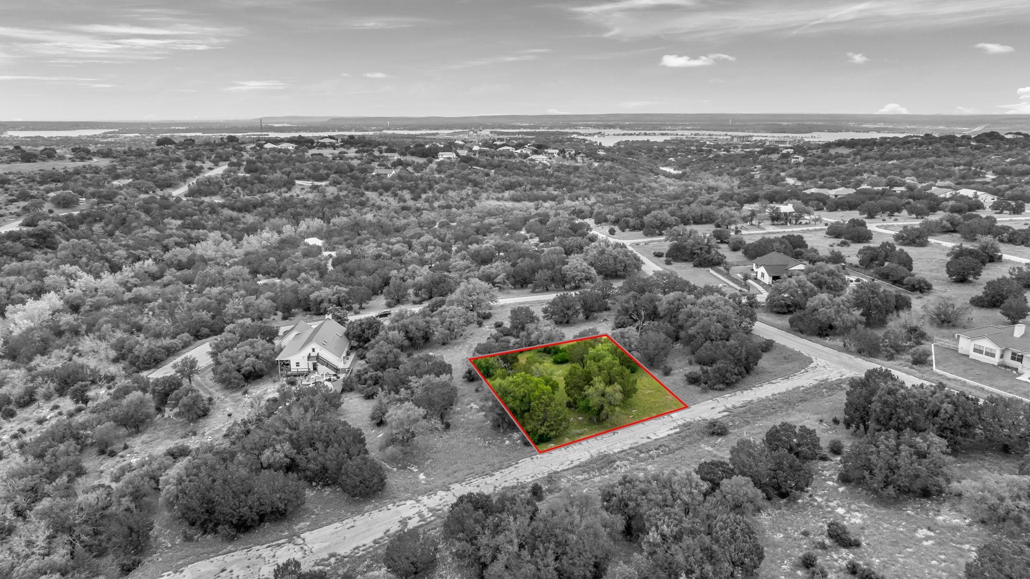White Tail Run Property Photo 3