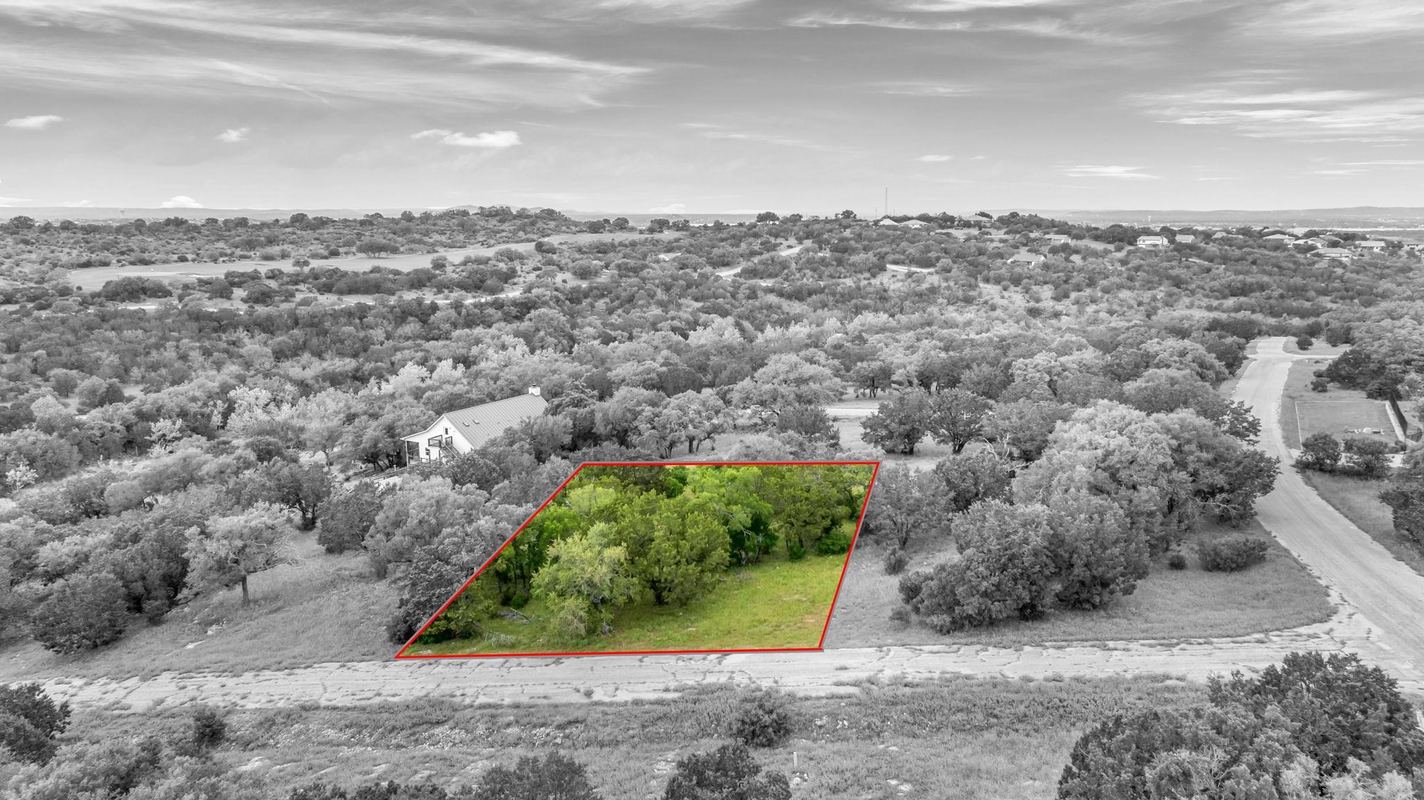 White Tail Run Property Photo 7