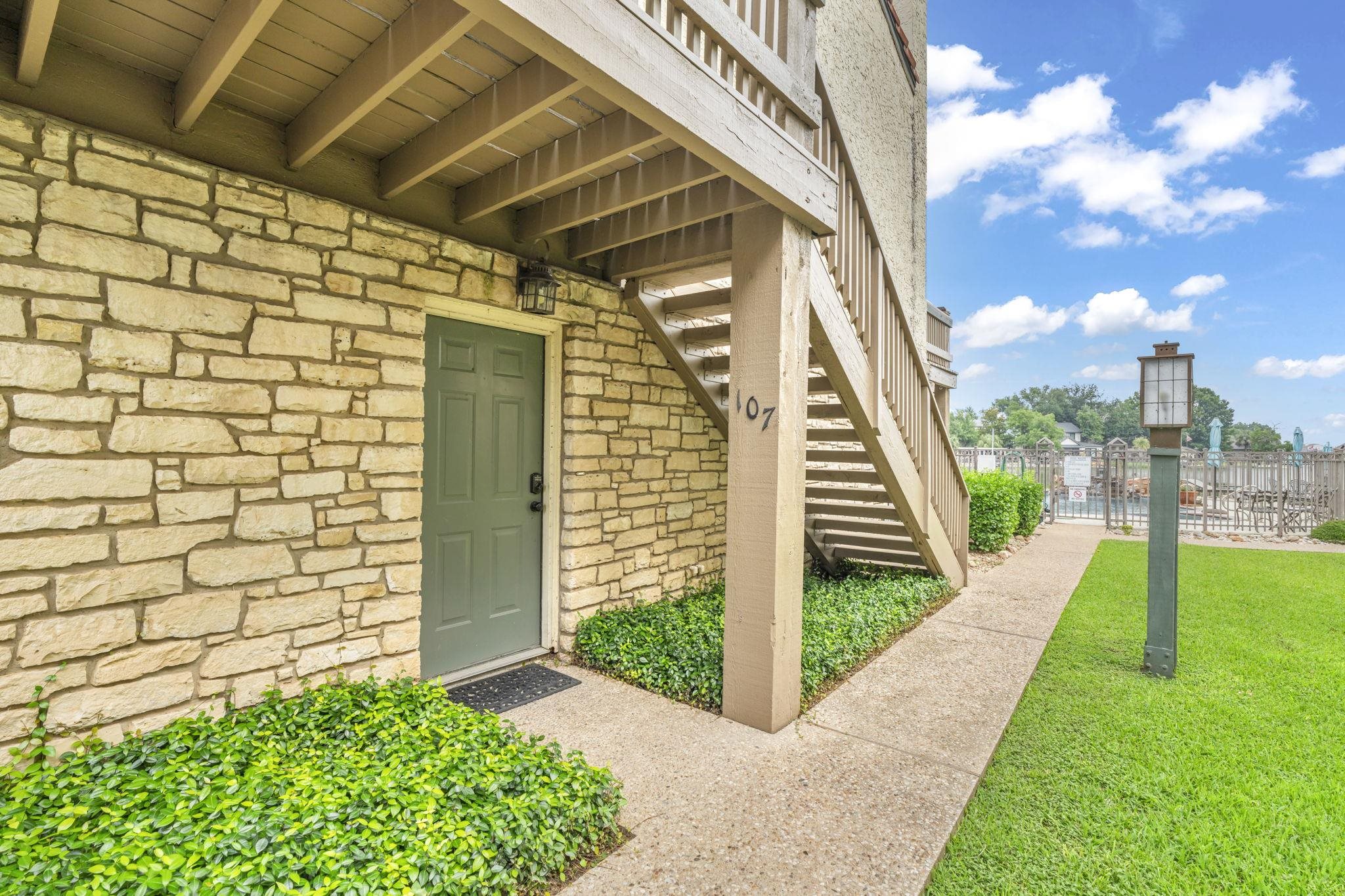 509 Short Circuit Property Photo 2
