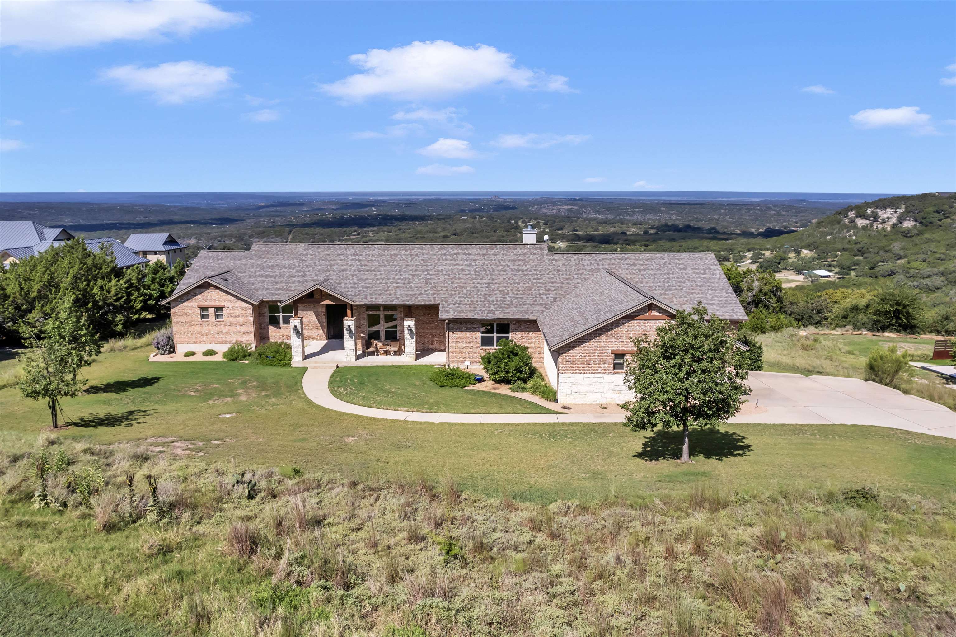 320 Eagle Ridge Property Photo 1