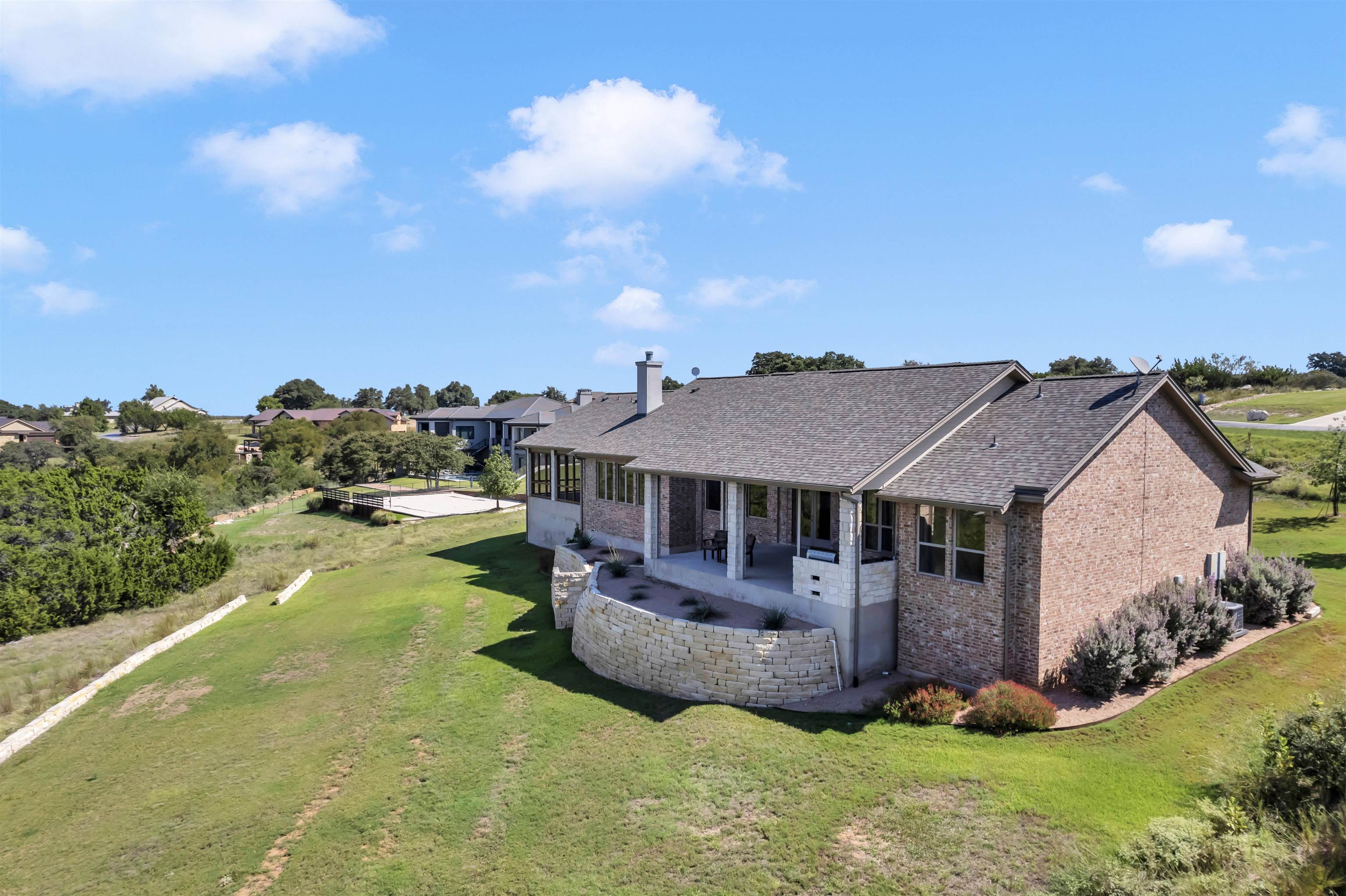 320 Eagle Ridge Property Photo 4