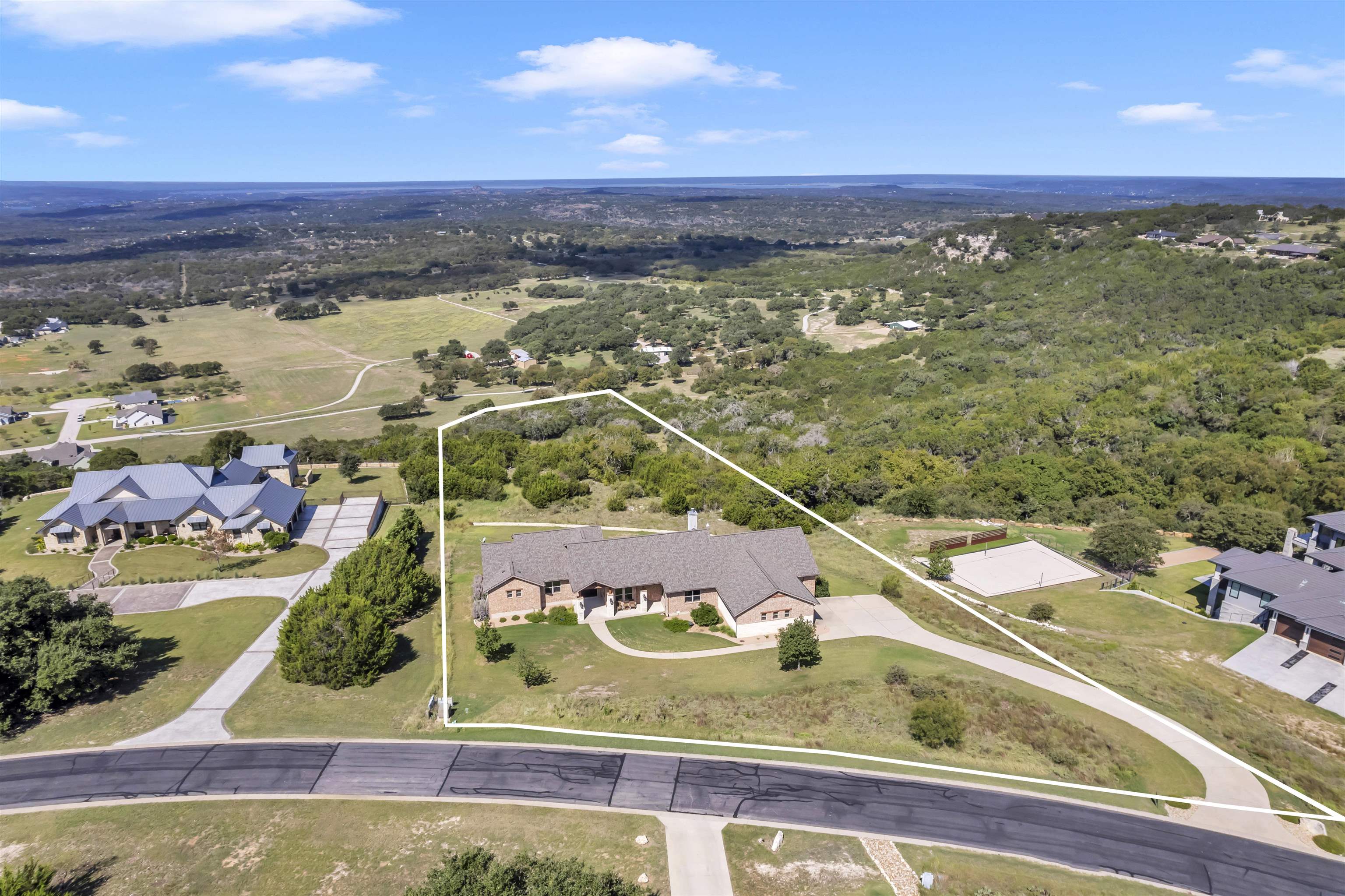 320 Eagle Ridge Property Photo 5