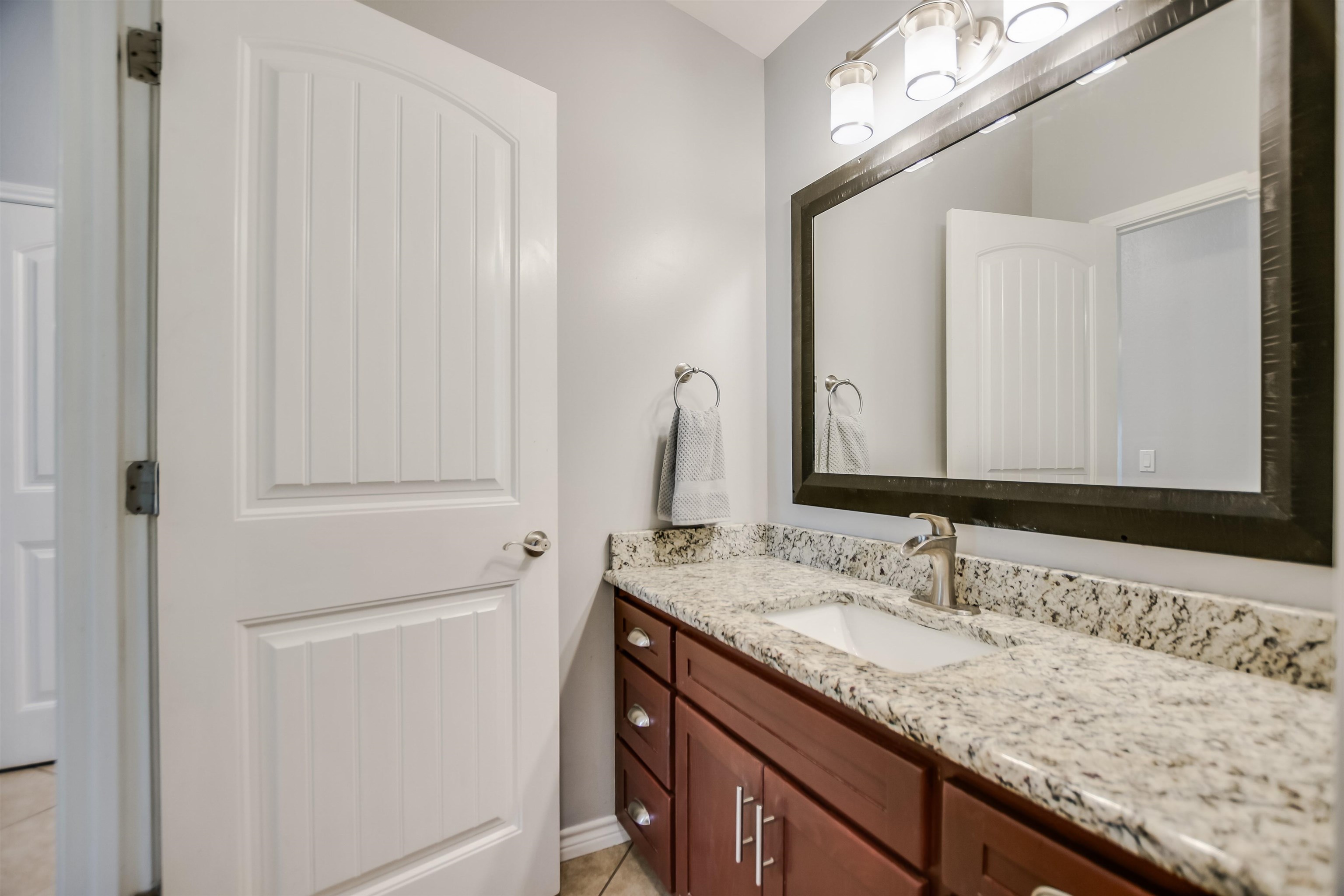 100 Bay Point Drive #13 Property Photo 16