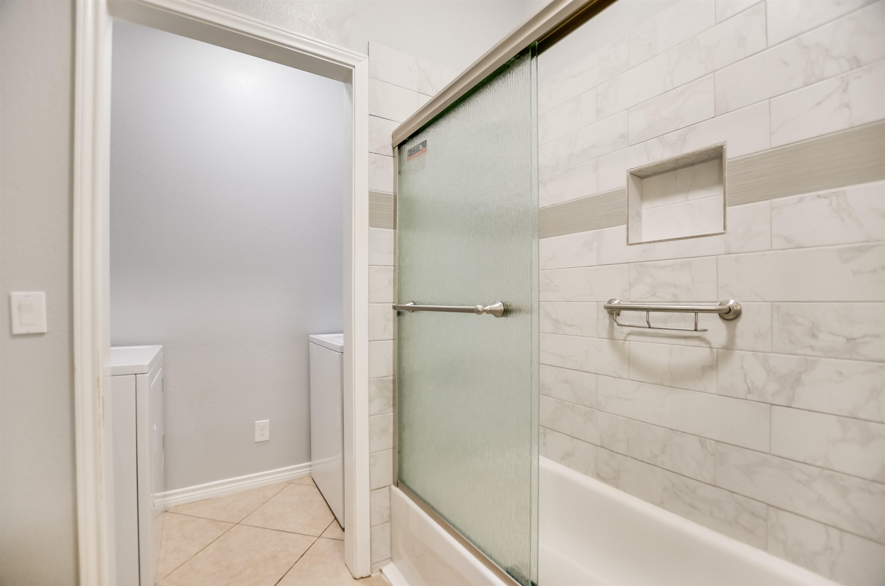 100 Bay Point Drive #13 Property Photo 17