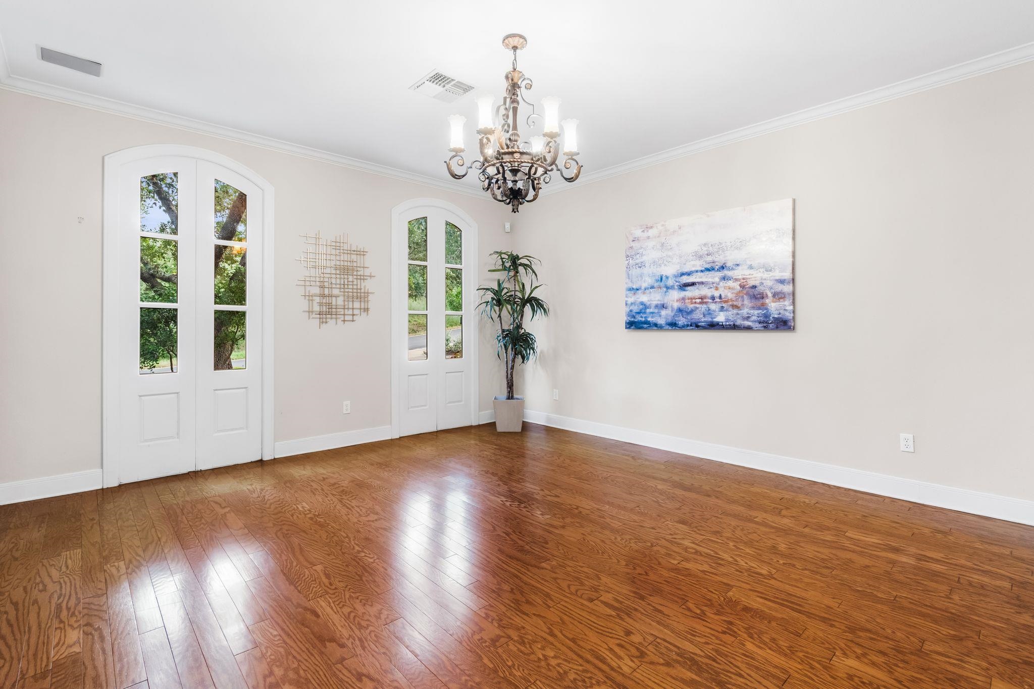 3605 Douglas Drive Property Photo 5