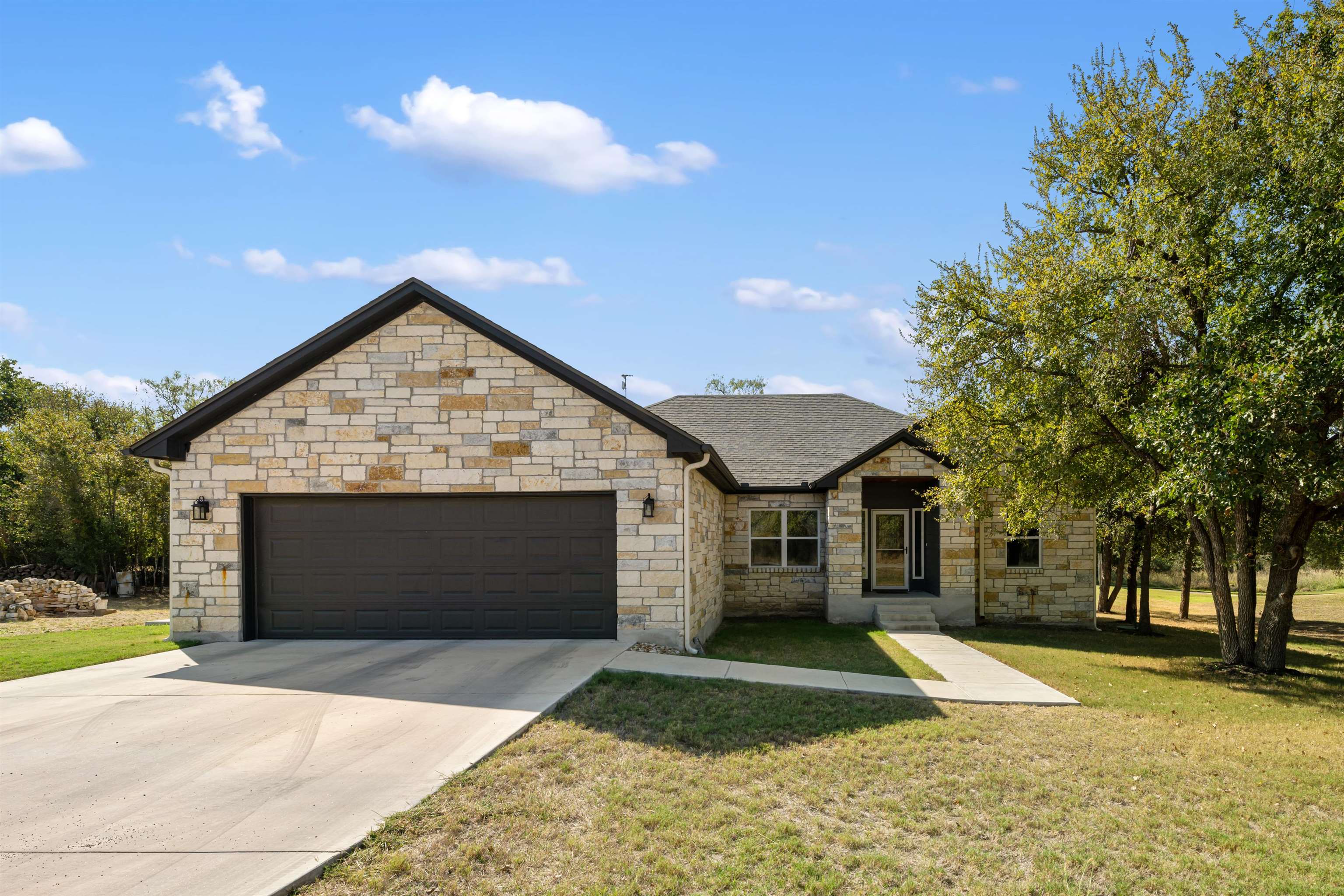 106 Chaumont Property Photo 1