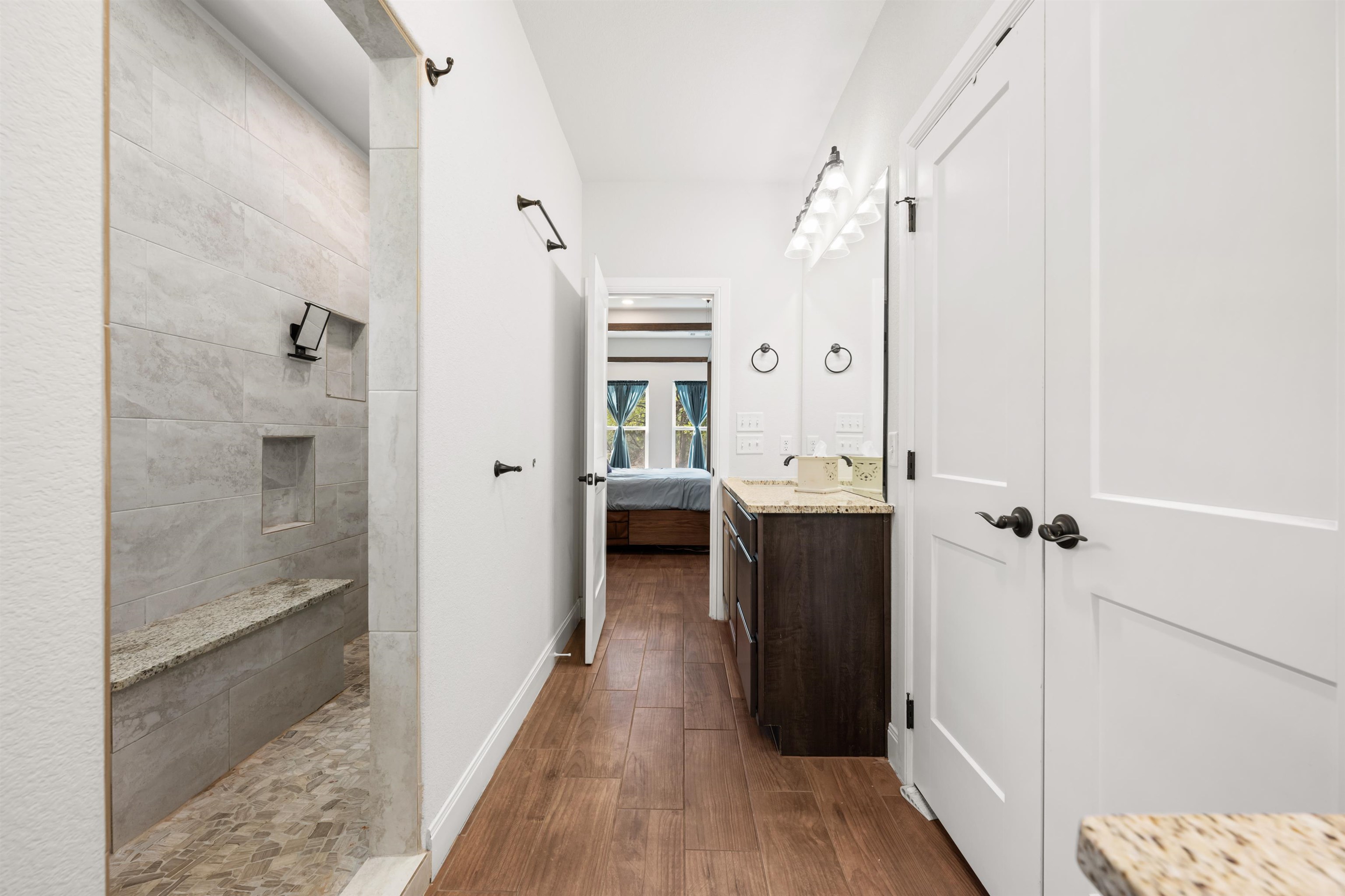 106 Chaumont Property Photo 18